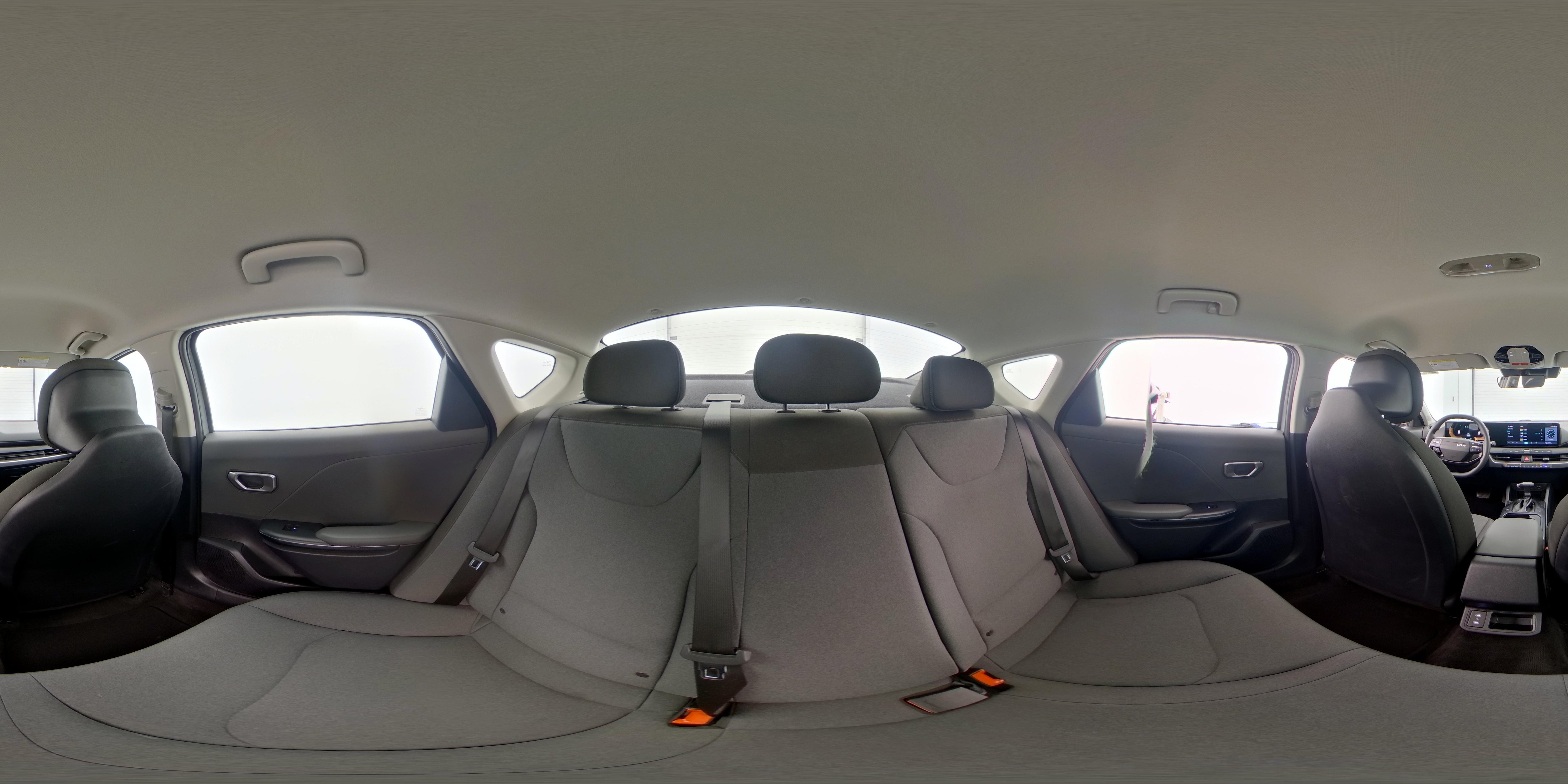 2025 Kia K4 LXS - Photo 25