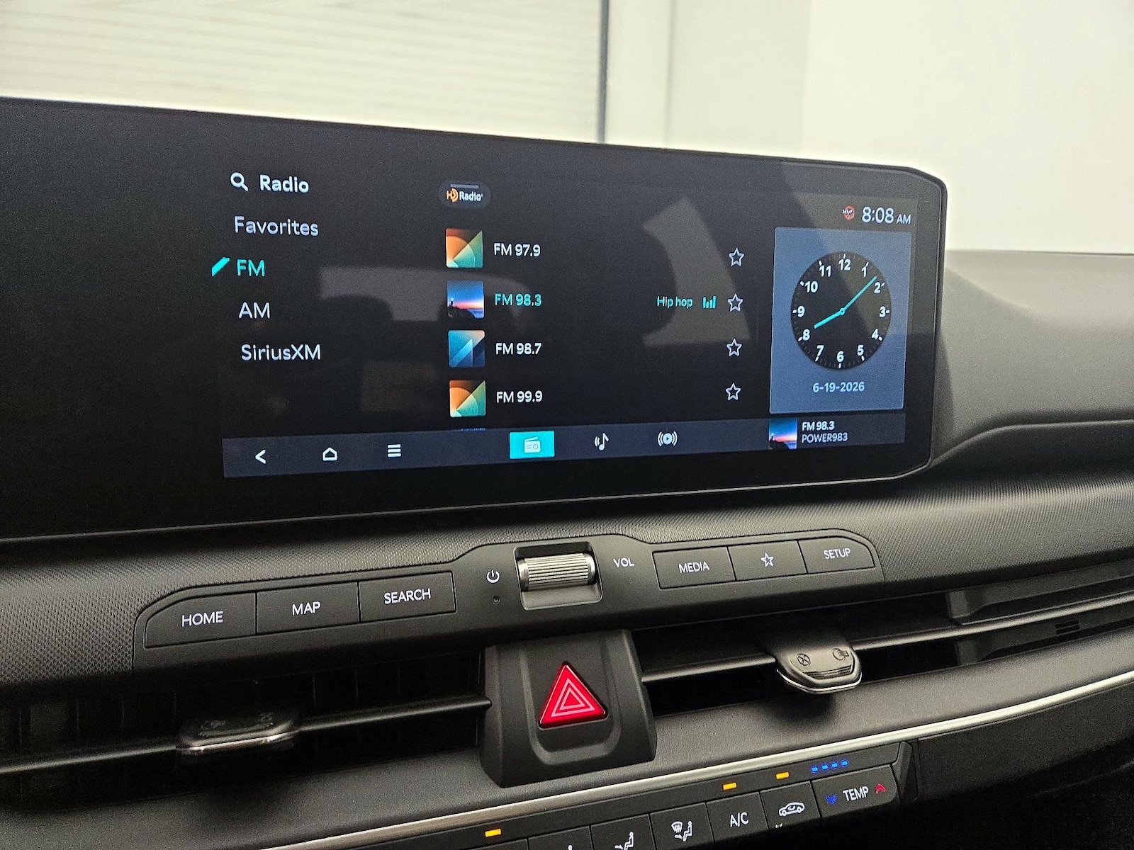 2025 Kia K4 LXS - Photo 16