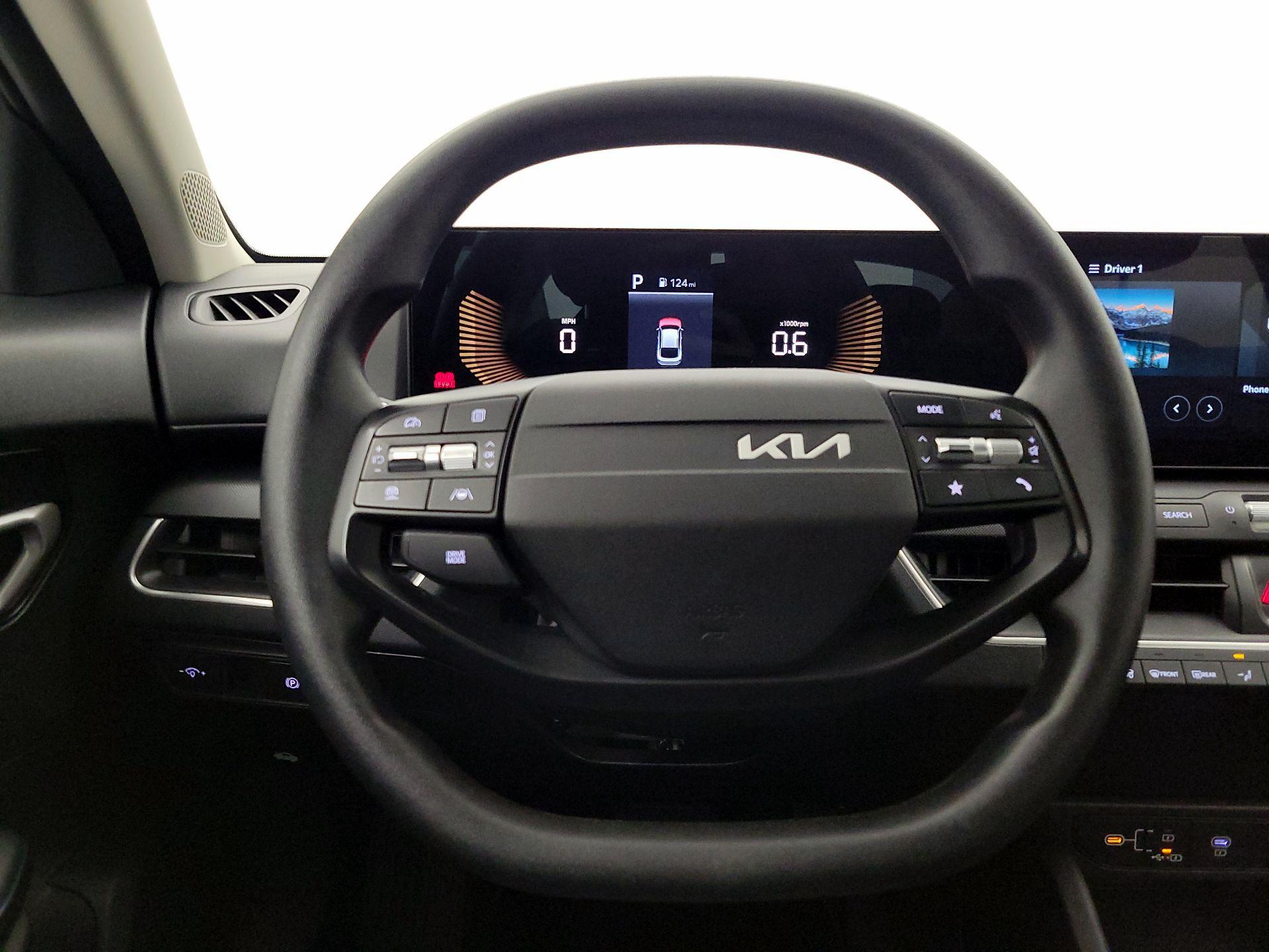 Thumbnail: 2025 Kia K4 - 10