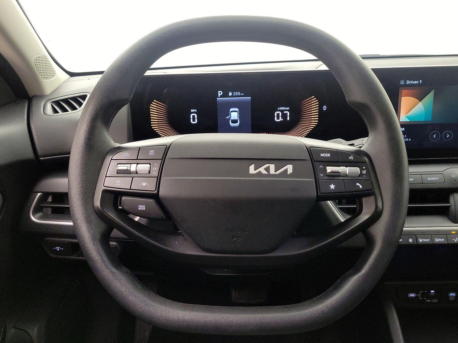 Thumbnail: 2025 Kia K4 - 10