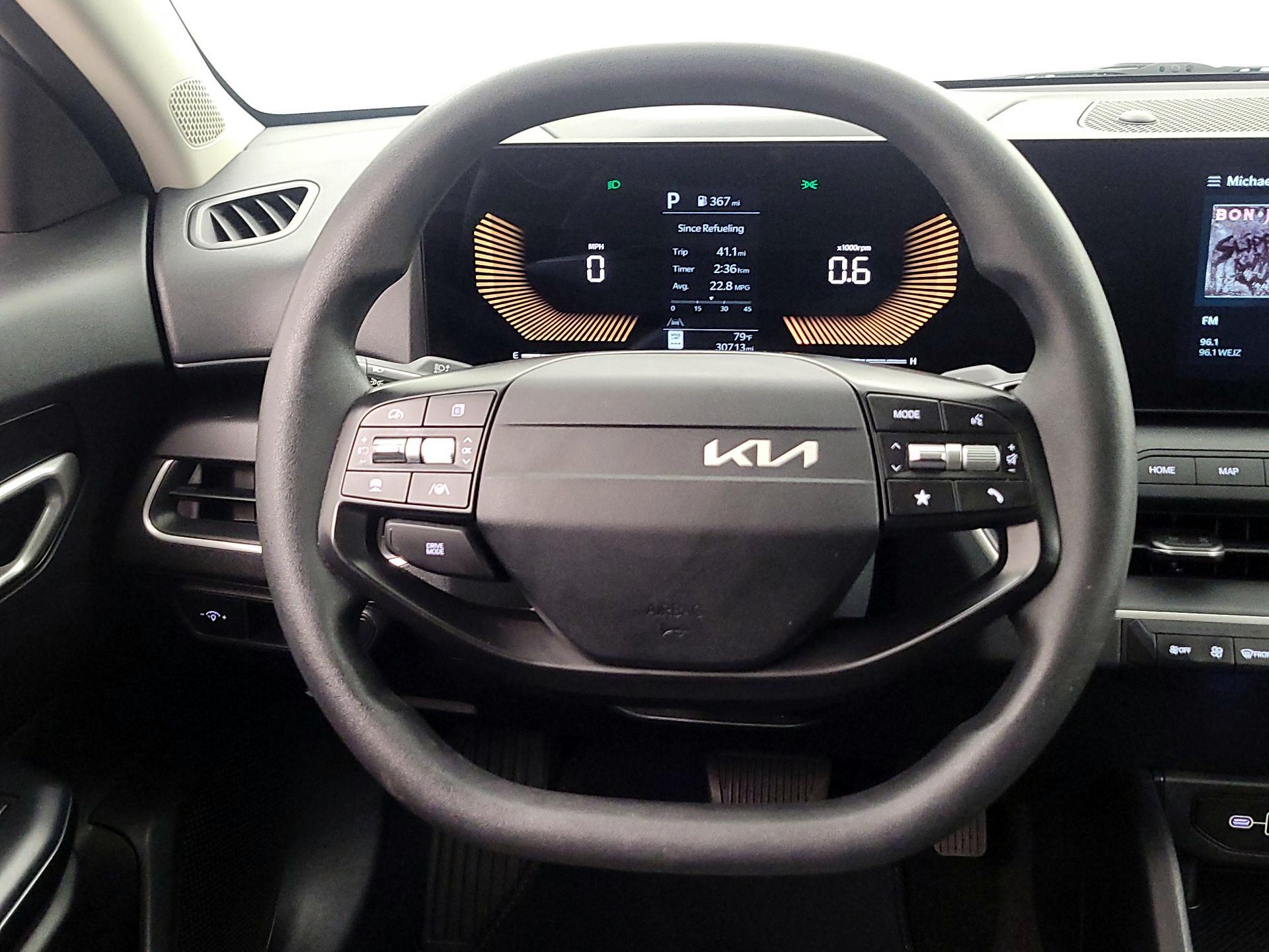 Thumbnail: 2025 Kia K4 - 10