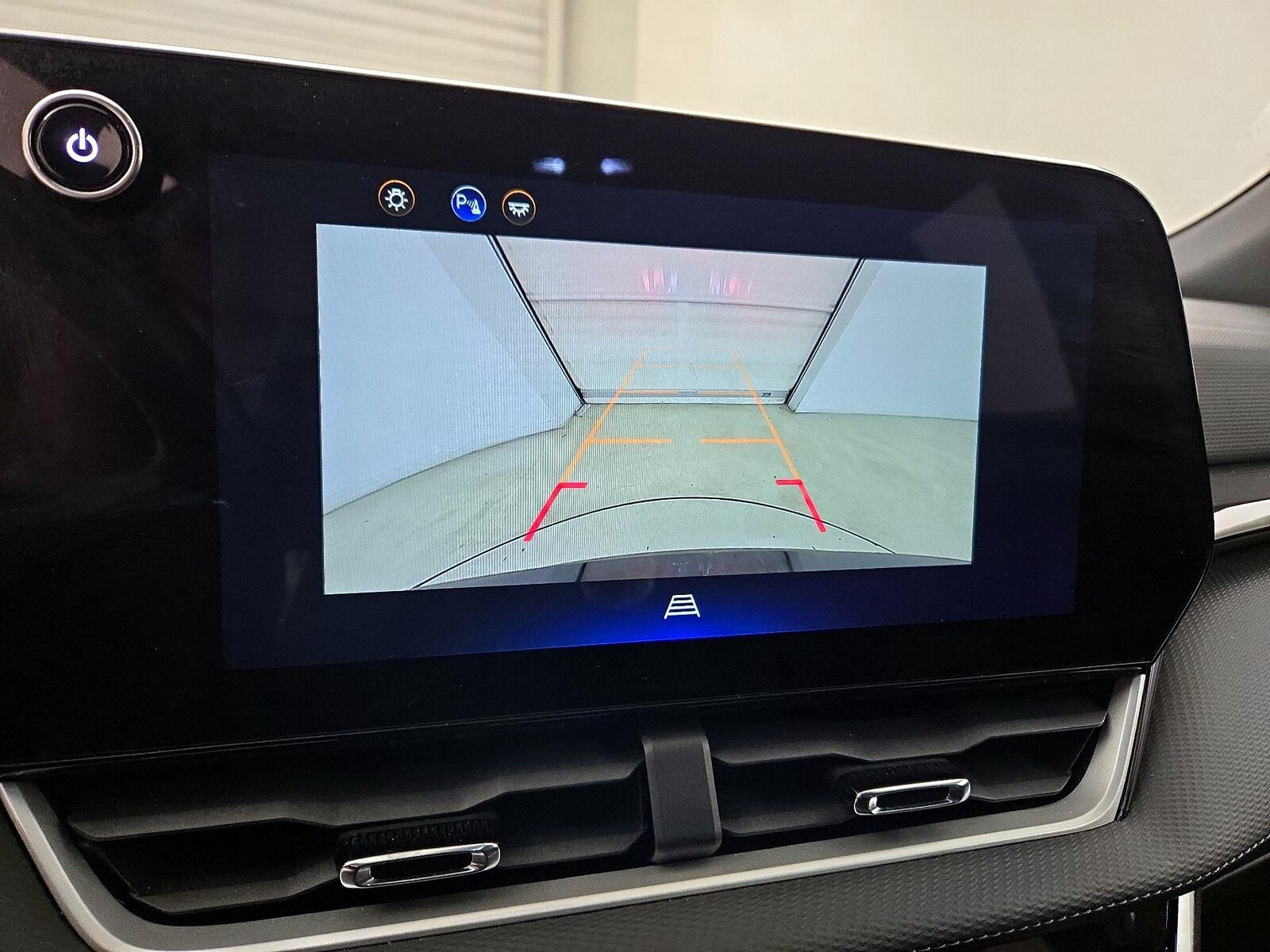 2025 Chevrolet Equinox LT - Photo 16