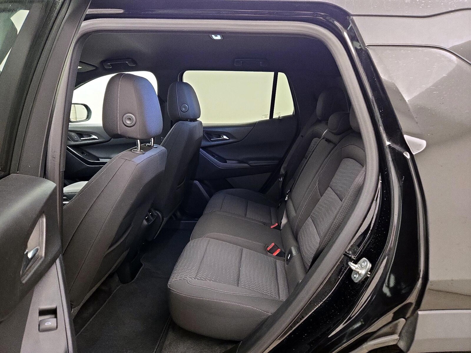 2025 Chevrolet Equinox LT - Photo 21