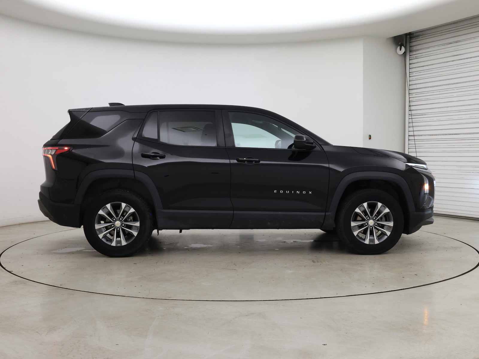 2025 Chevrolet Equinox LT - Photo 8