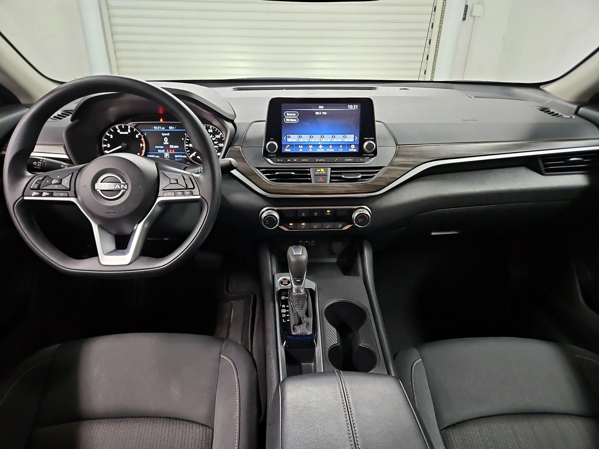 Thumbnail: 2025 Nissan Altima - 9