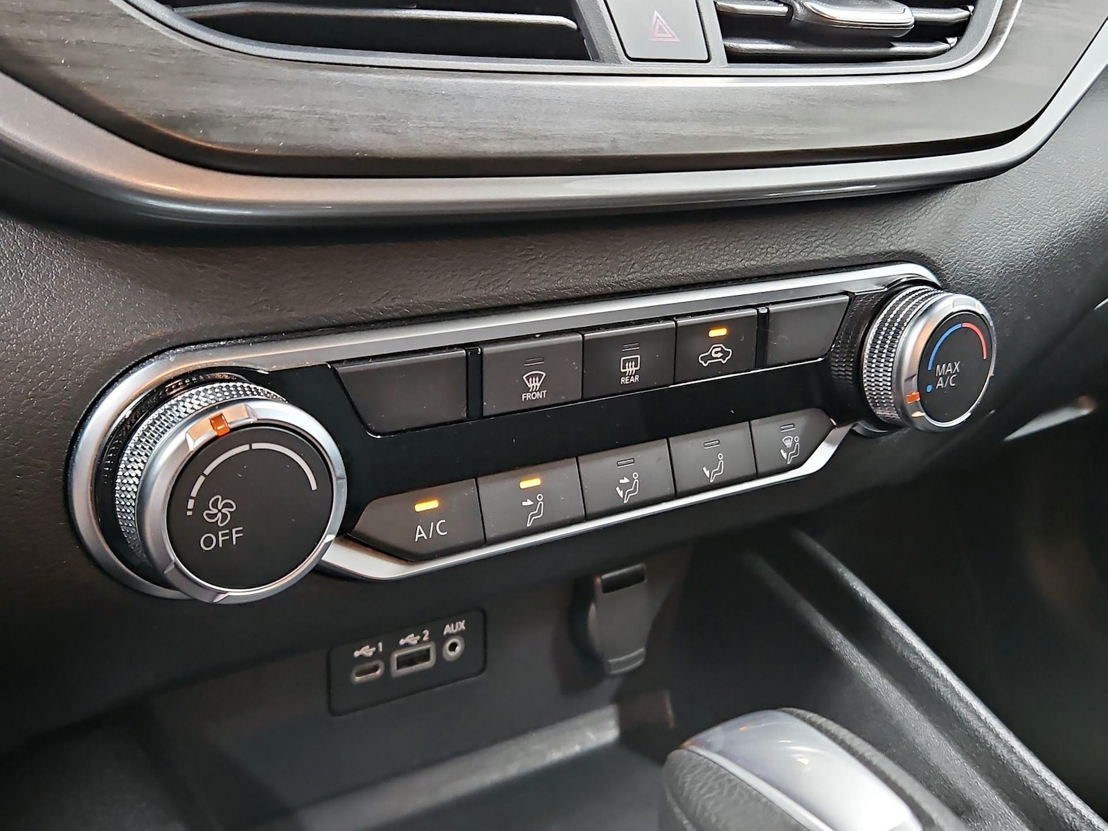 2025 Nissan Altima SV - Photo 17