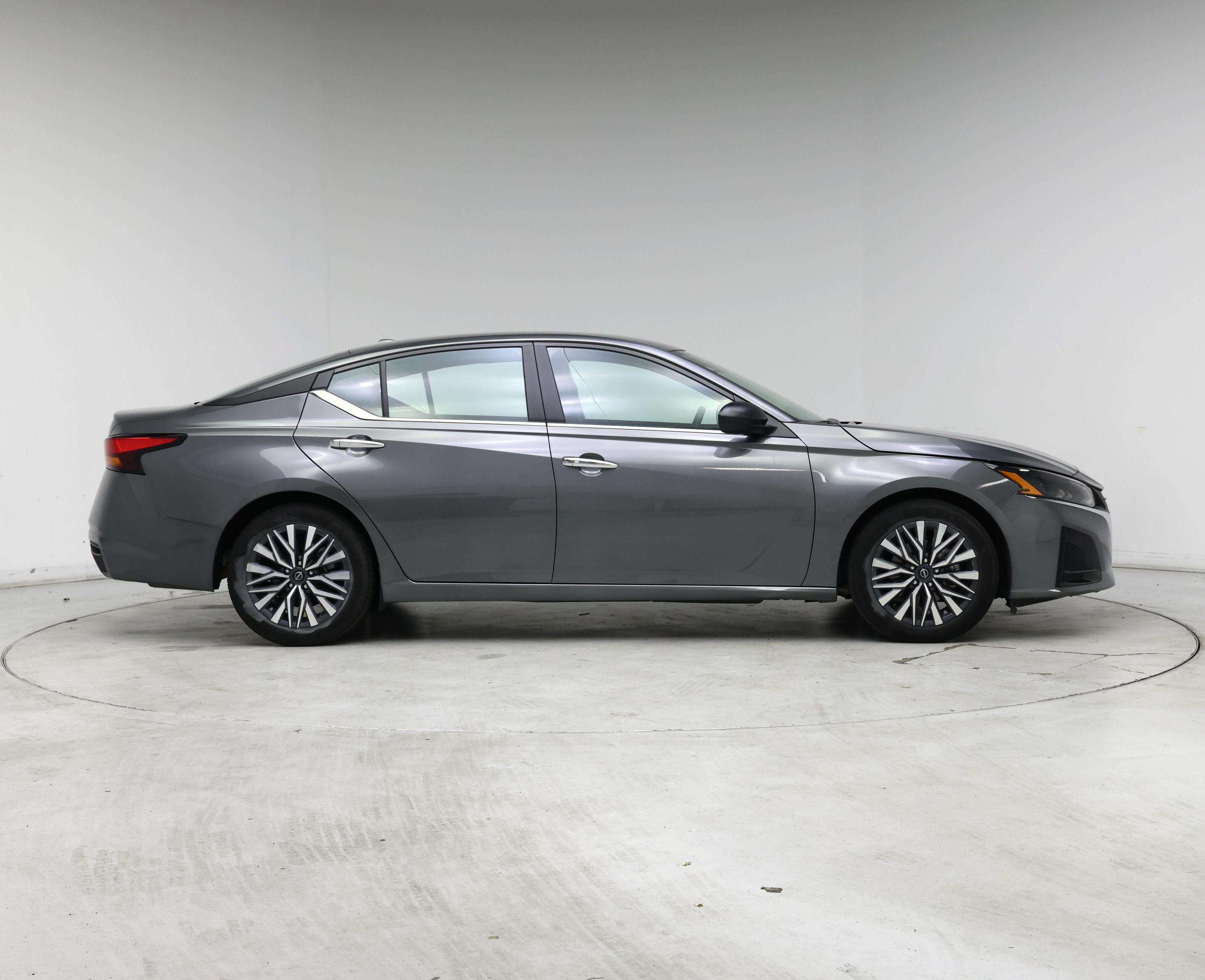 Thumbnail: 2025 Nissan Altima - 7