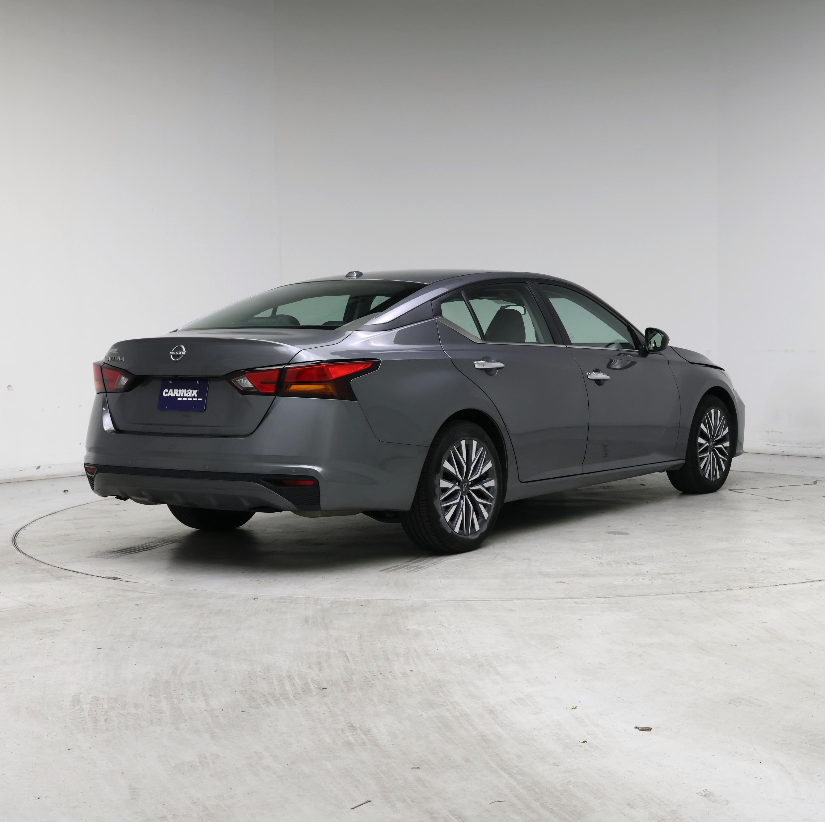 Thumbnail: 2025 Nissan Altima - 8