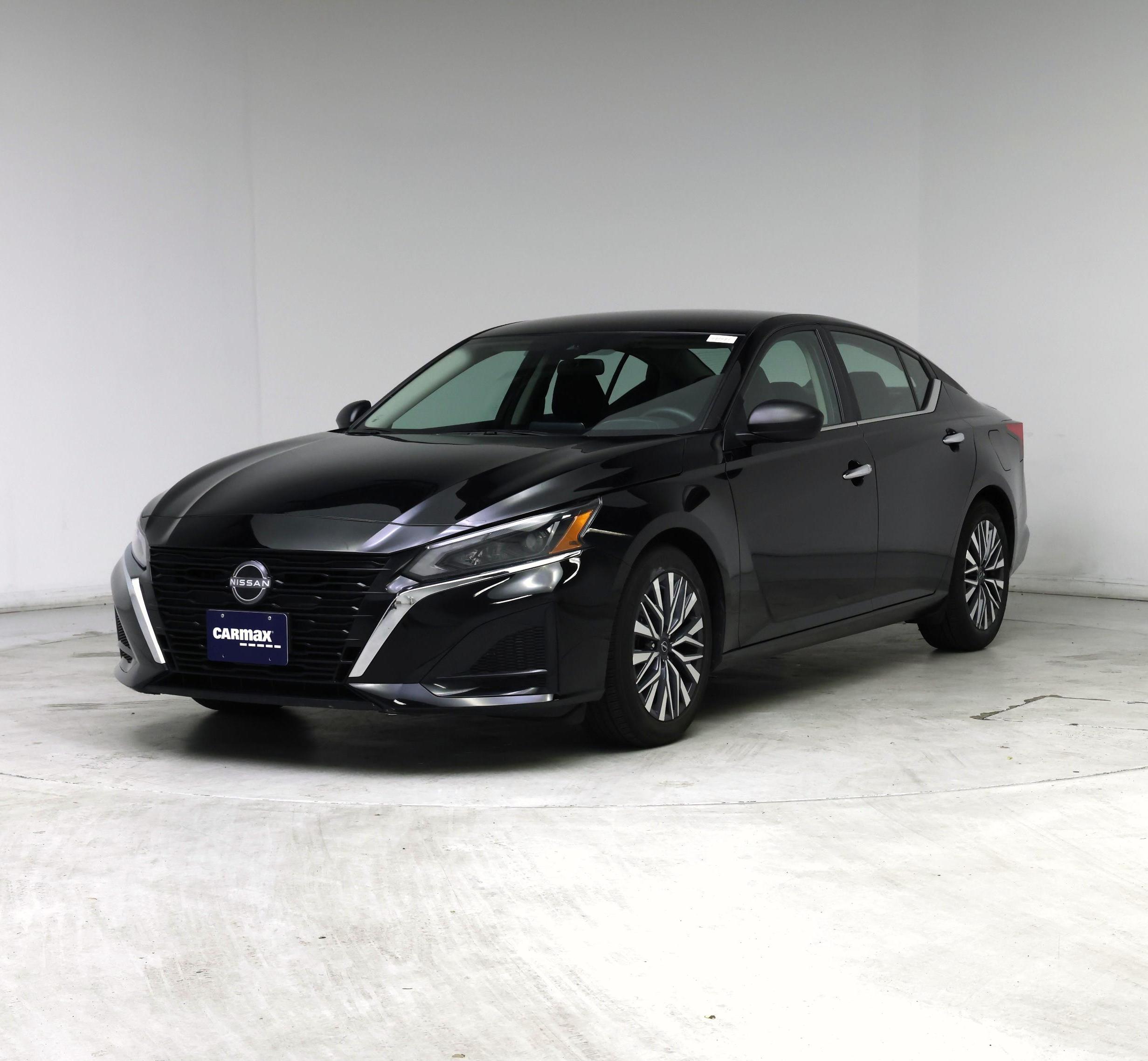 Thumbnail: 2025 Nissan Altima - 4