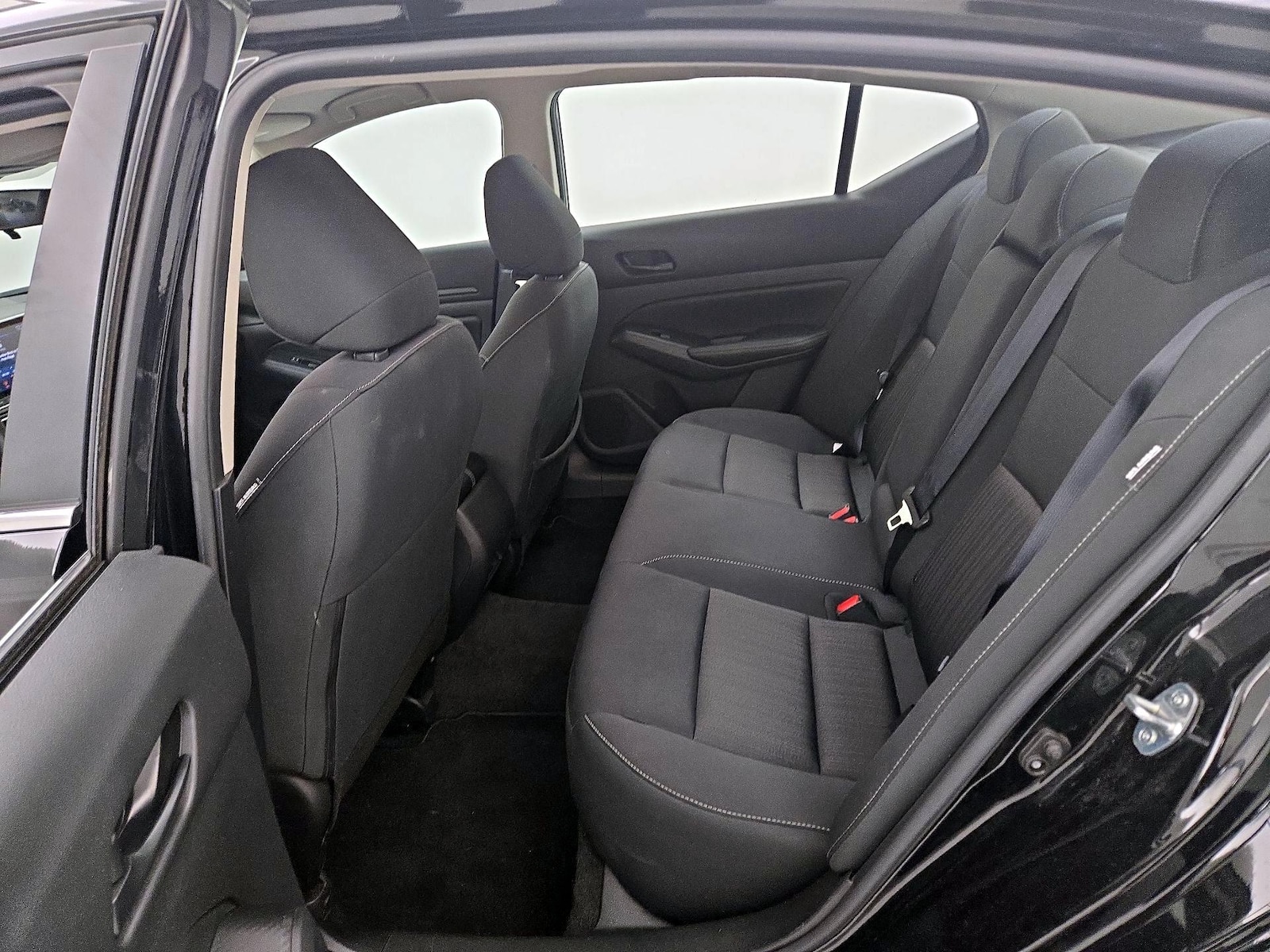2025 Nissan Altima SV - Photo 20