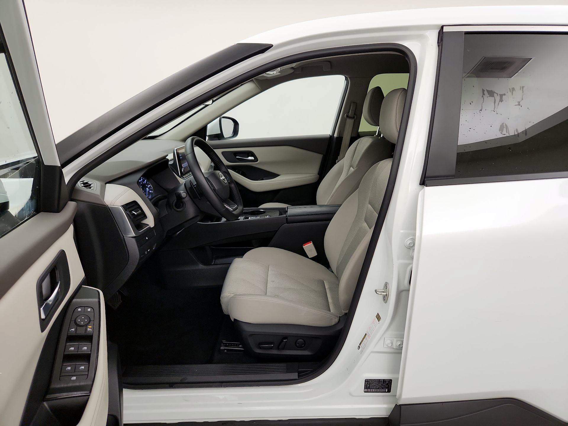 Thumbnail: 2025 Nissan Rogue - 11