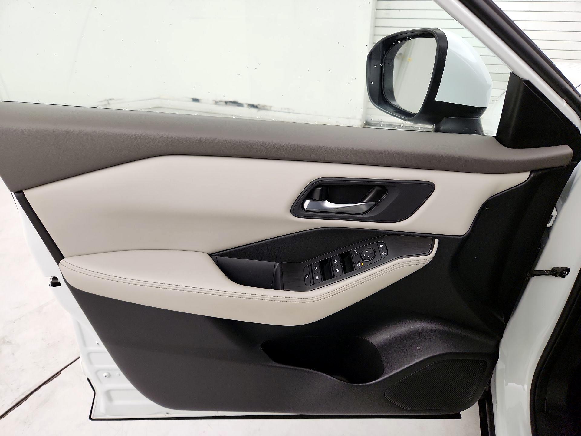 Thumbnail: 2025 Nissan Rogue - 12