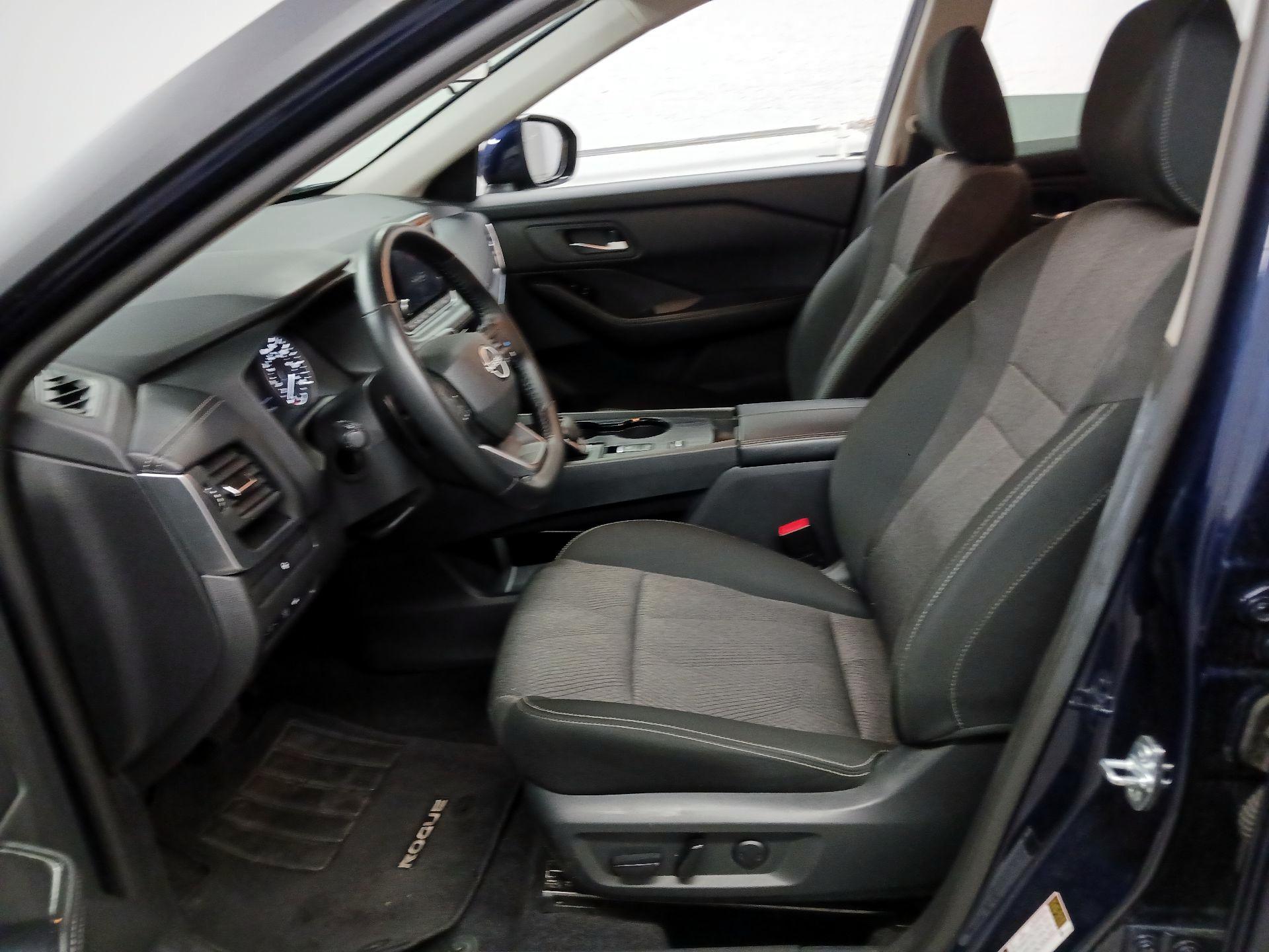 Thumbnail: 2025 Nissan Rogue - 11