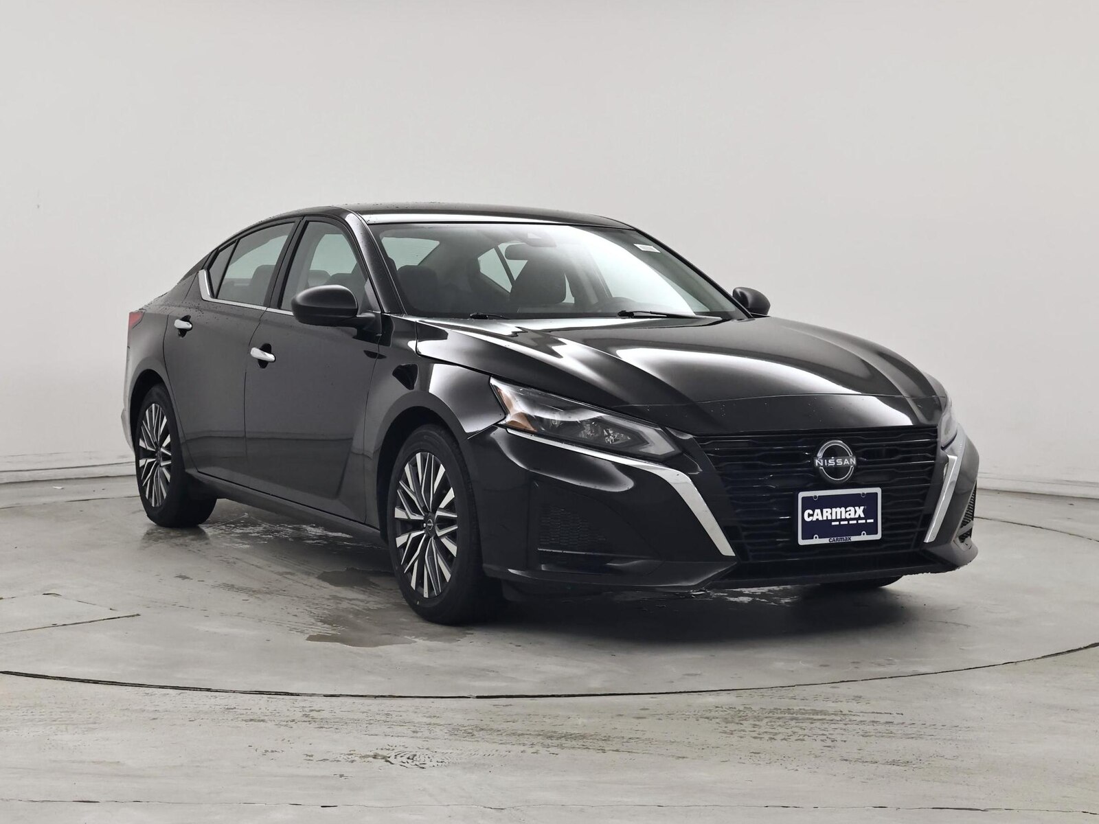 2025 Nissan Altima SV - Photo 2