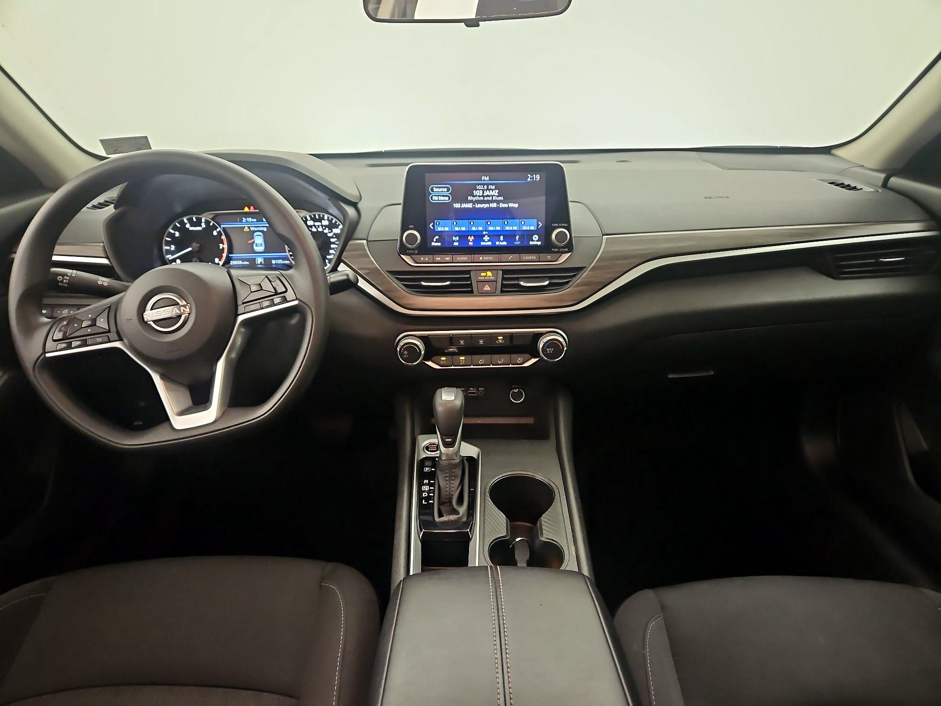 Thumbnail: 2025 Nissan Altima - 9
