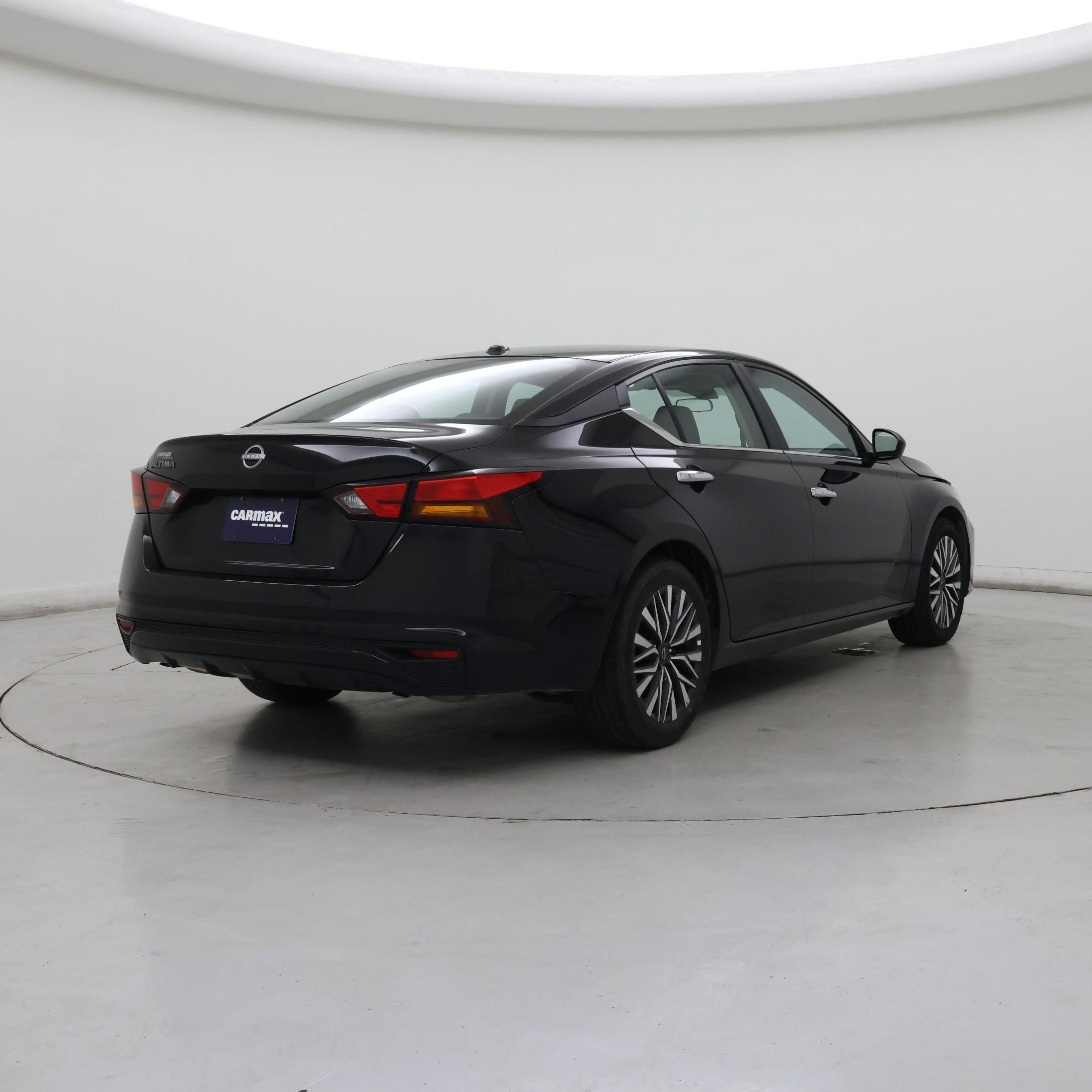 Thumbnail: 2025 Nissan Altima - 8