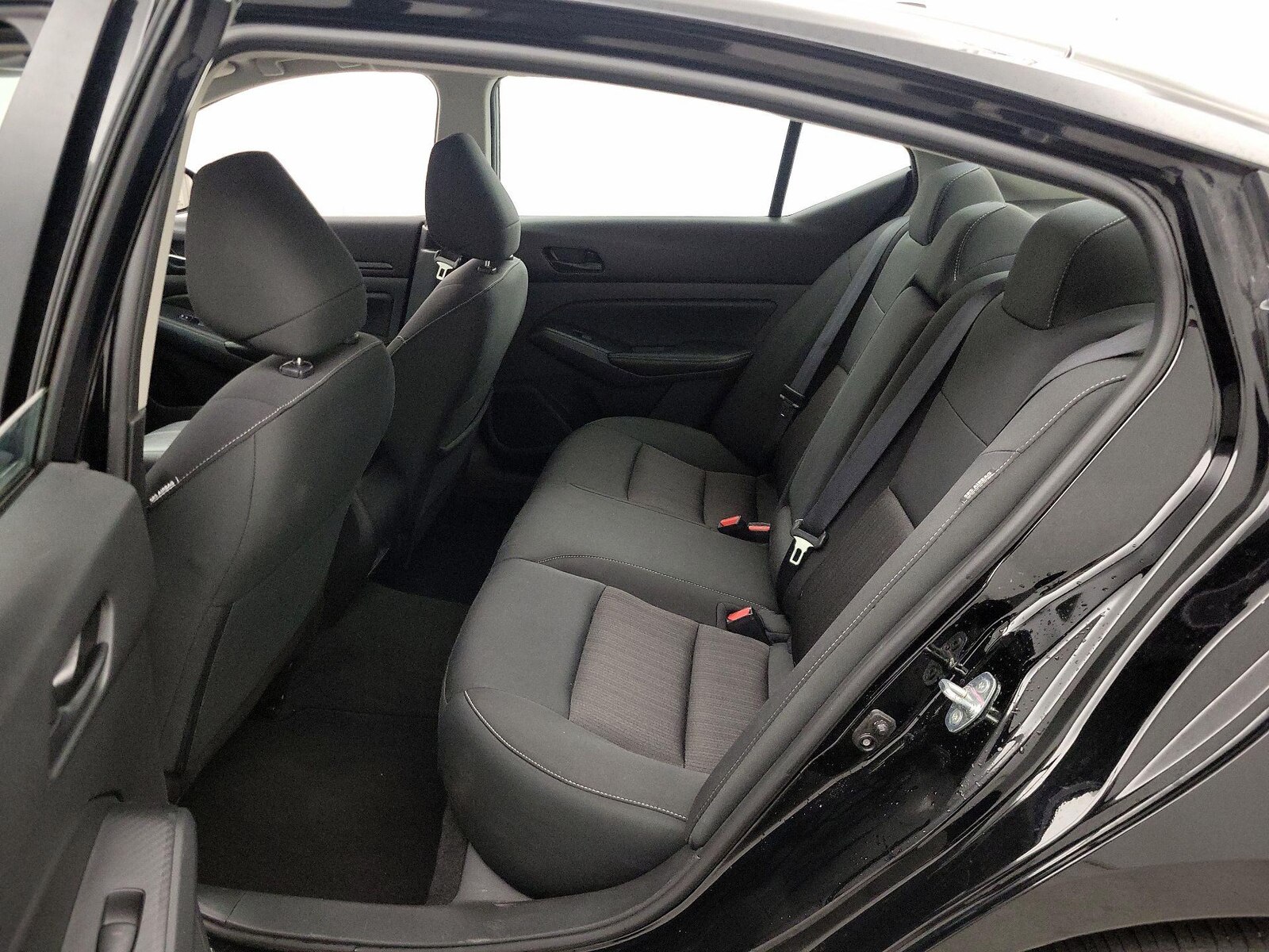 2025 Nissan Altima SV - Photo 20