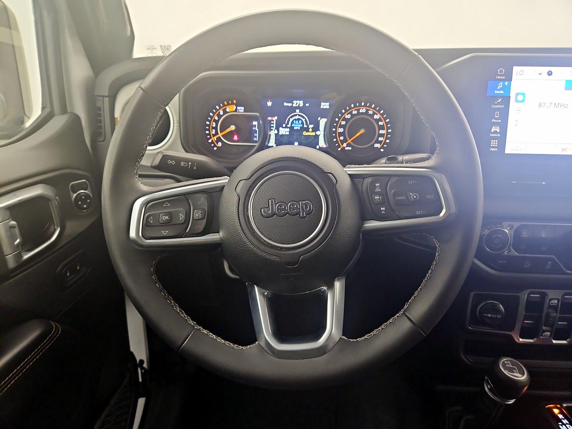 Thumbnail: 2025 Jeep Wrangler - 10