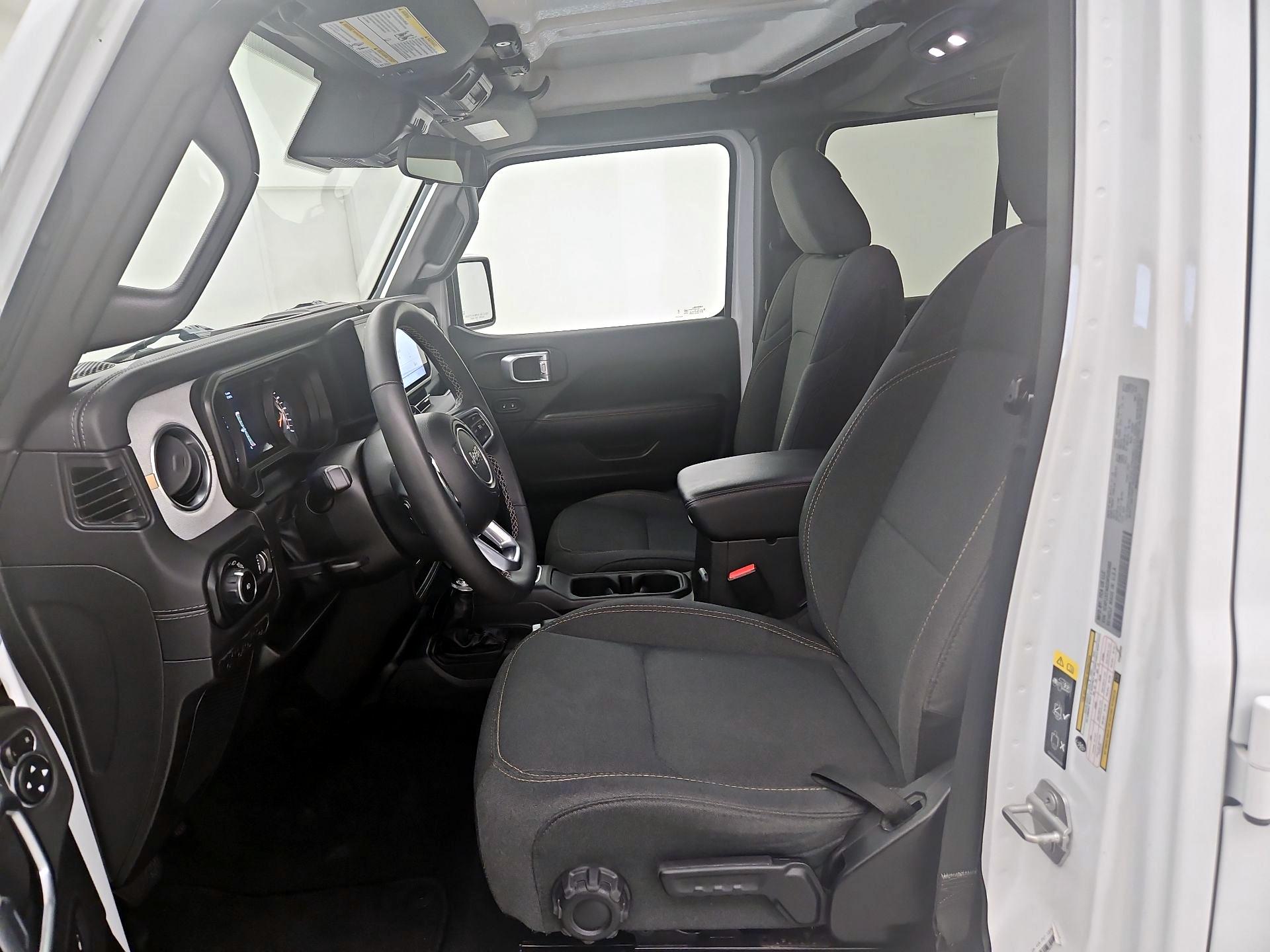 Thumbnail: 2025 Jeep Wrangler - 11