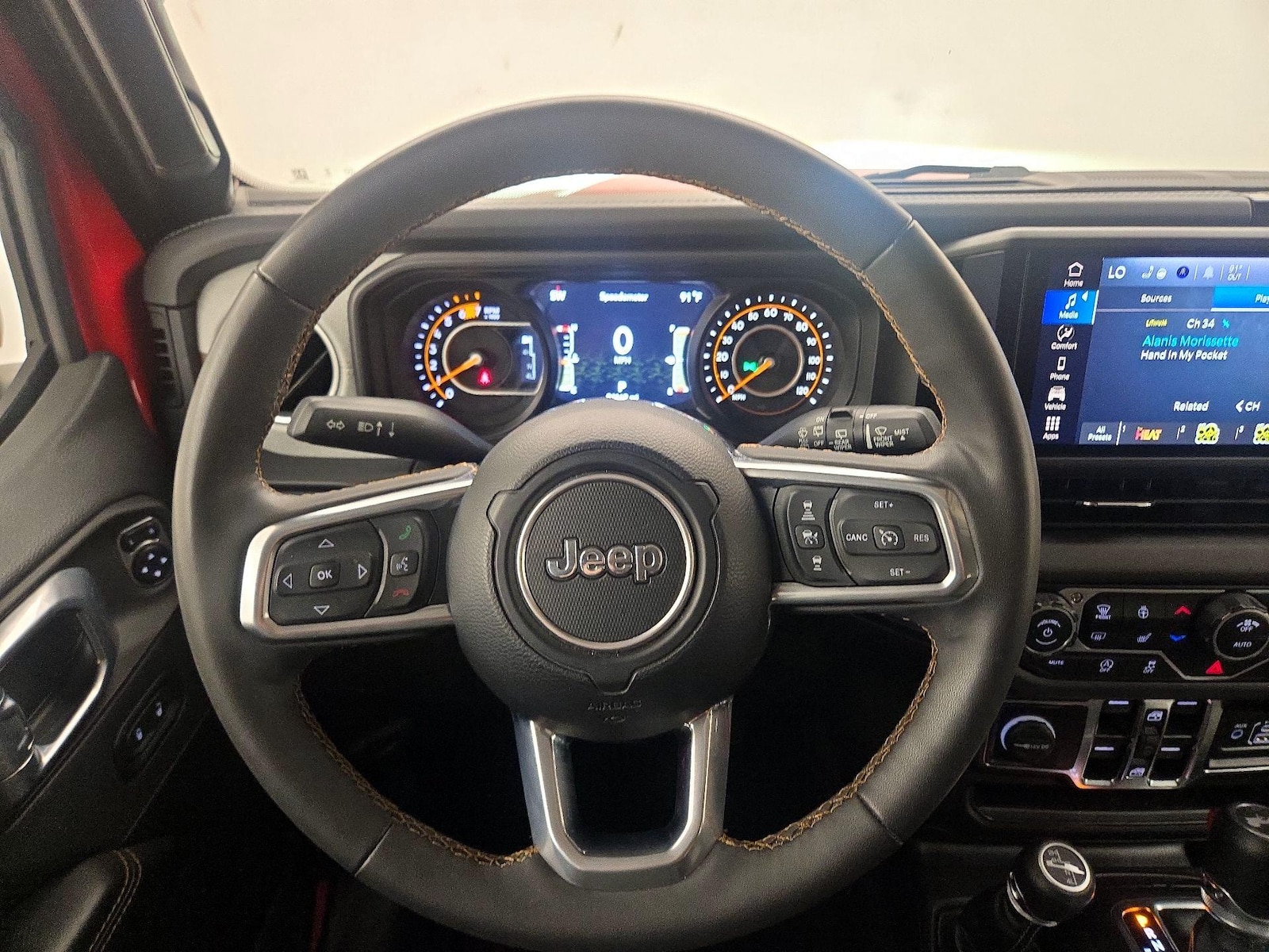 2025 Jeep Wrangler 4-Door Sahara - Photo 11