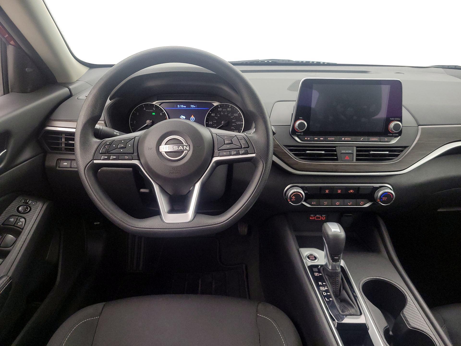 Thumbnail: 2025 Nissan Altima - 10