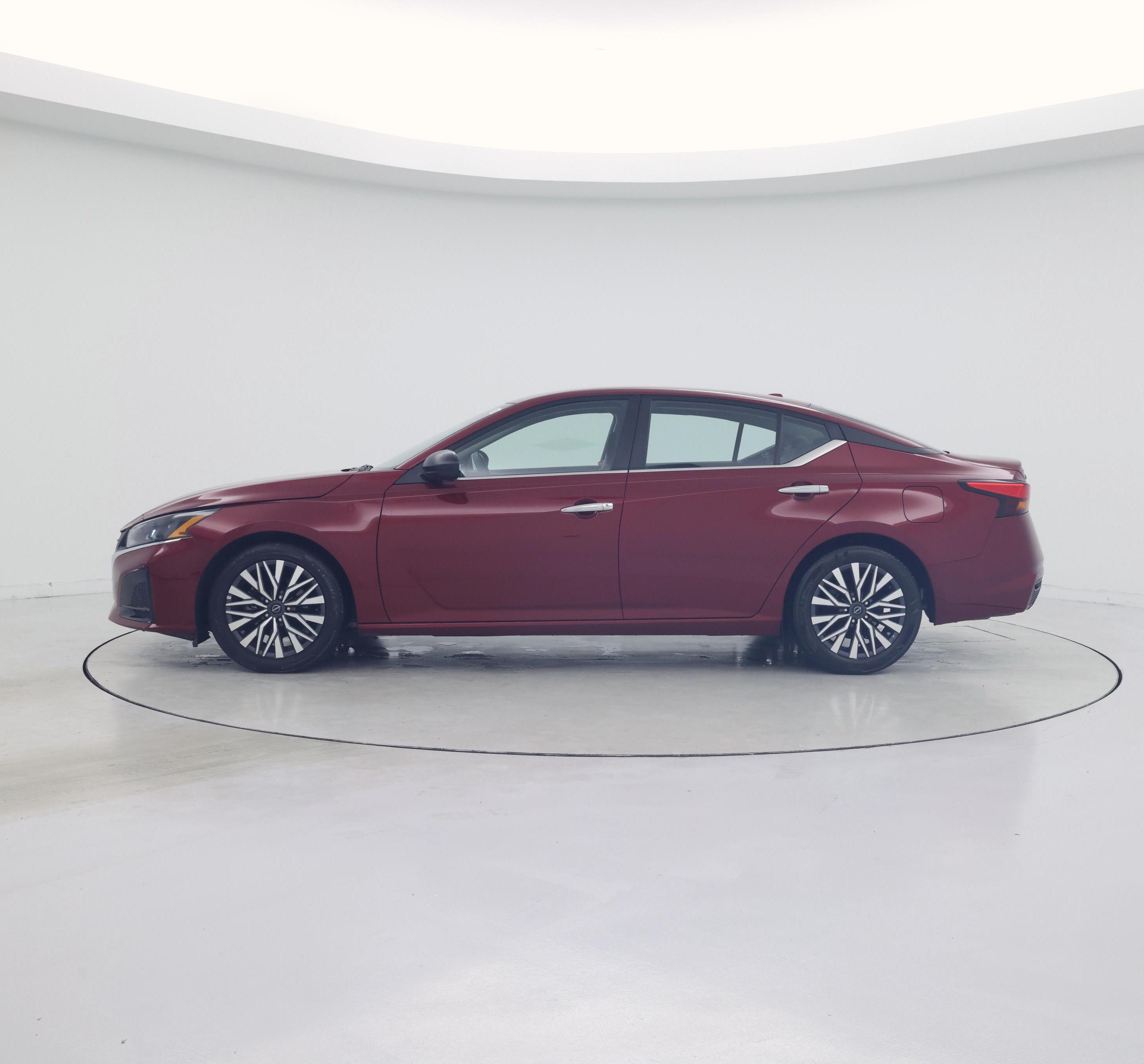 Thumbnail: 2025 Nissan Altima - 3