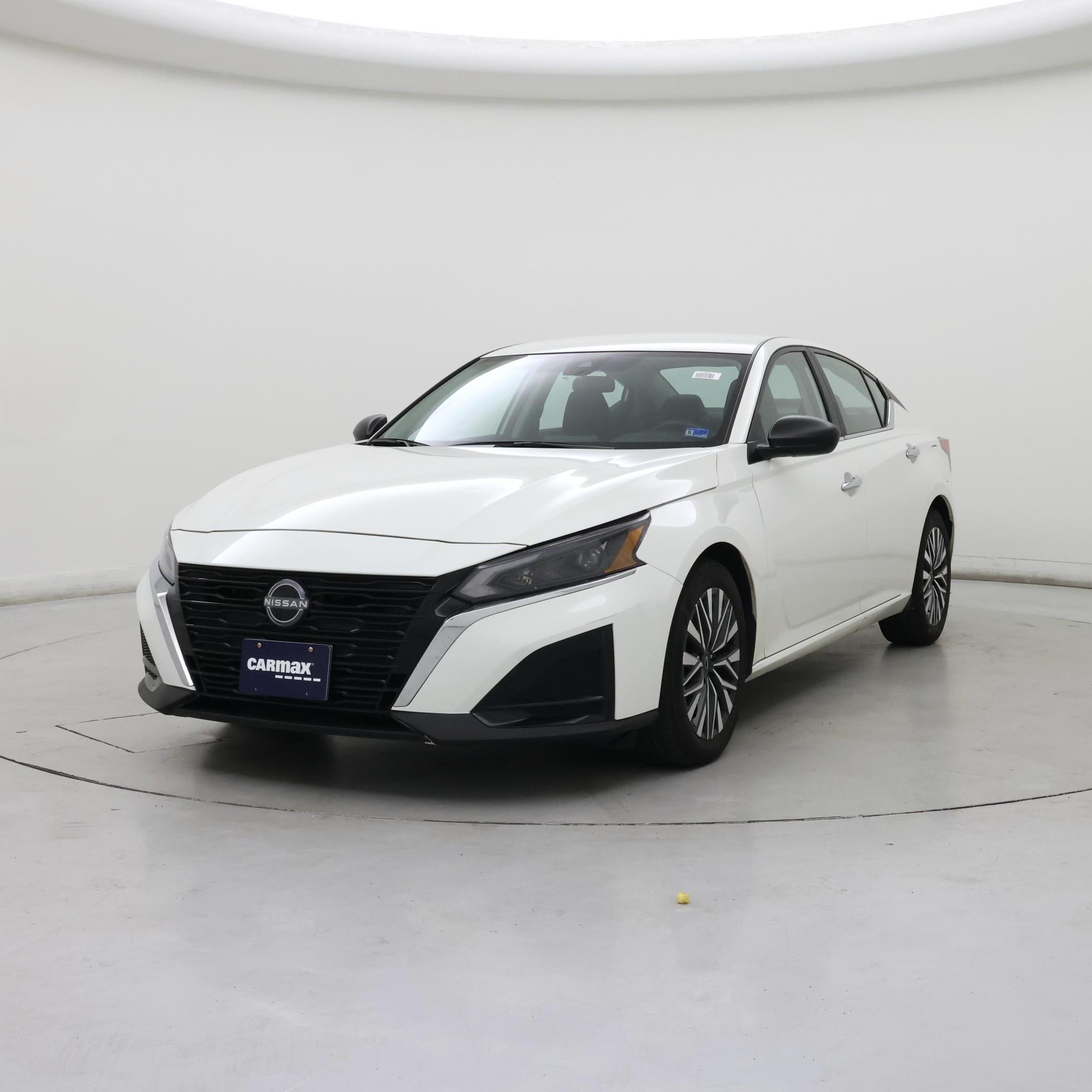 Thumbnail: 2025 Nissan Altima - 4