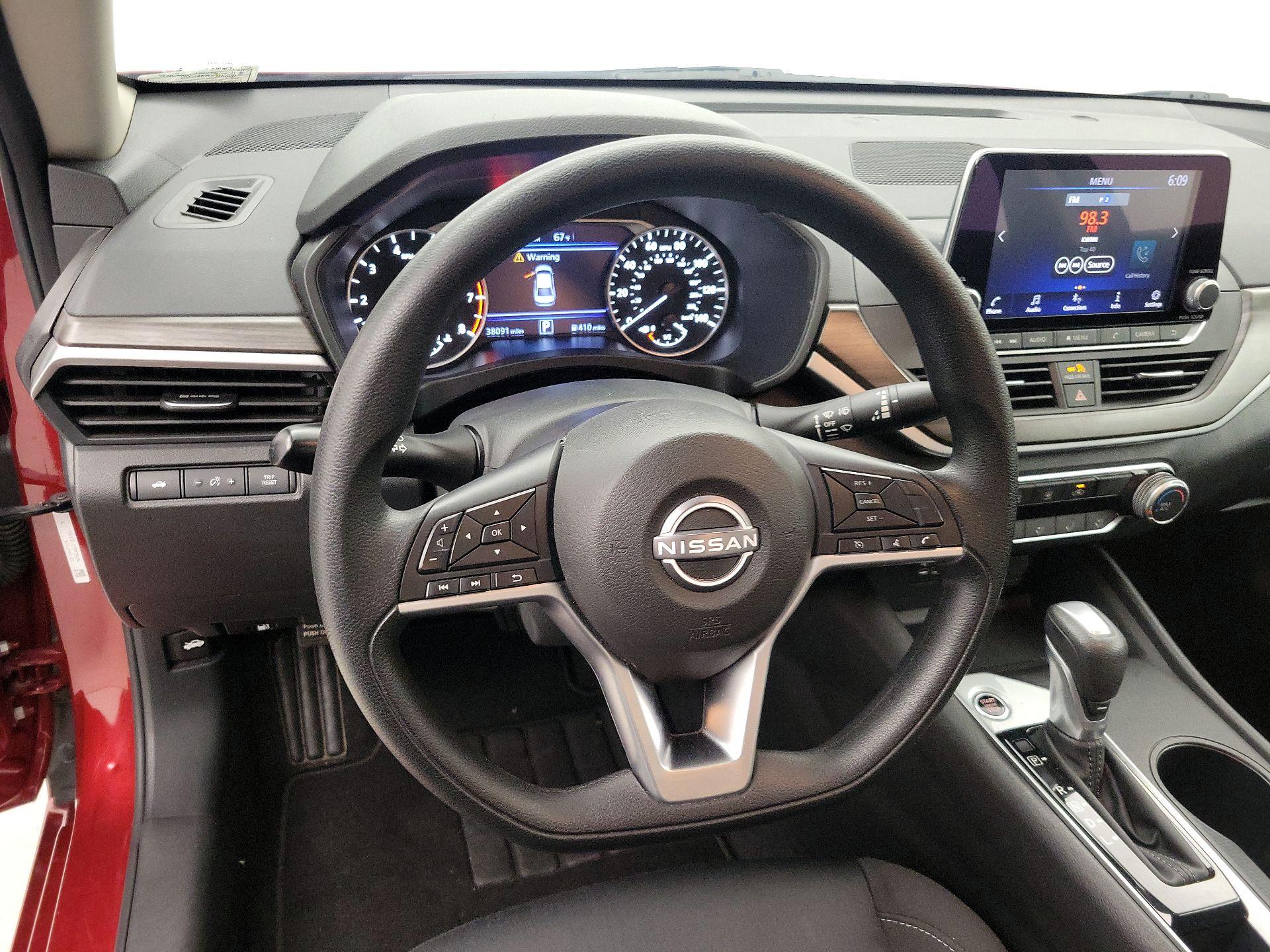 Thumbnail: 2025 Nissan Altima - 10