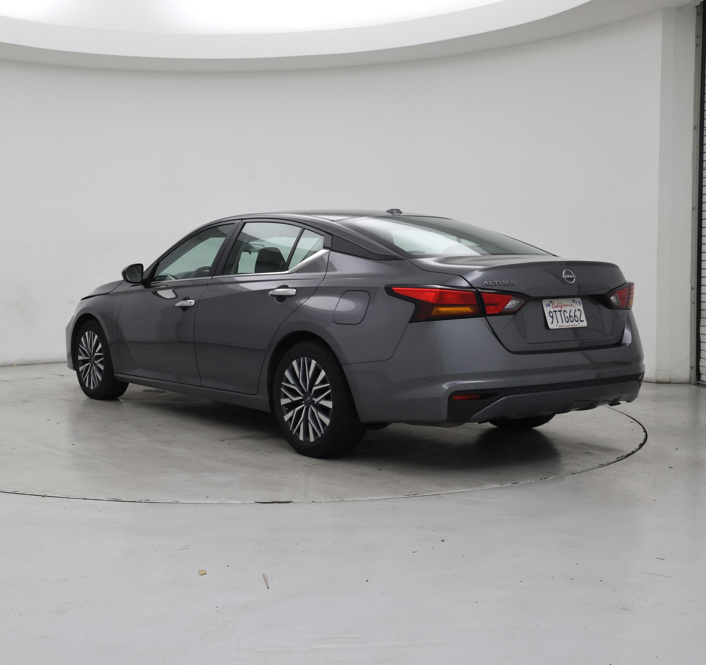 Thumbnail: 2025 Nissan Altima - 2