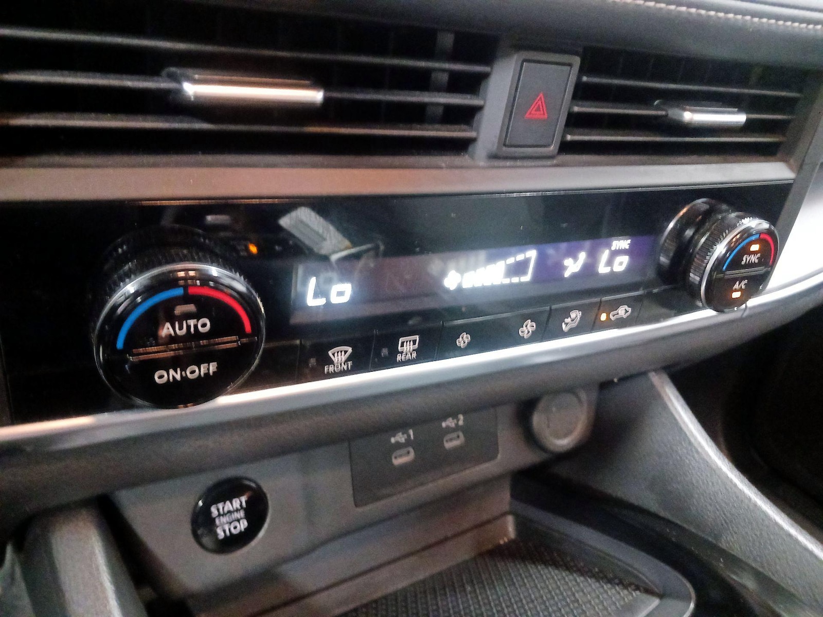2025 Nissan Rogue SV - Photo 15