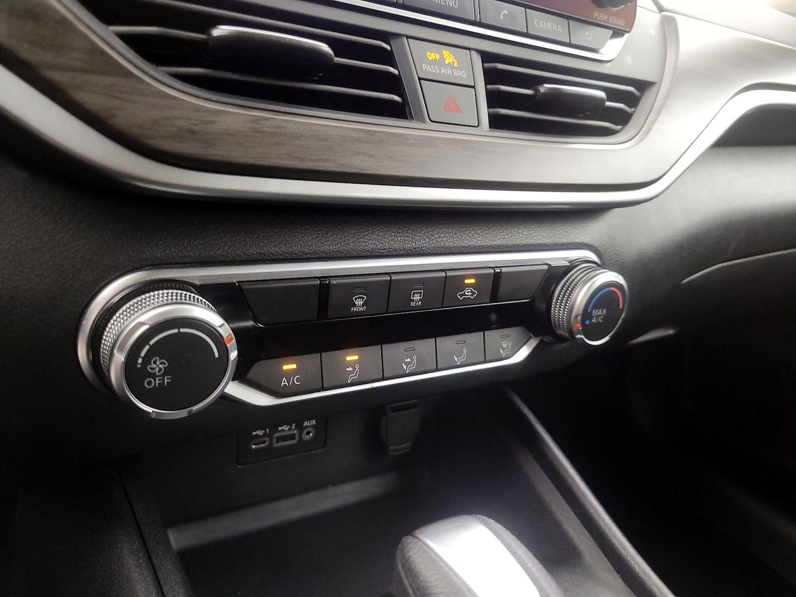 2025 Nissan Altima SV - Photo 17