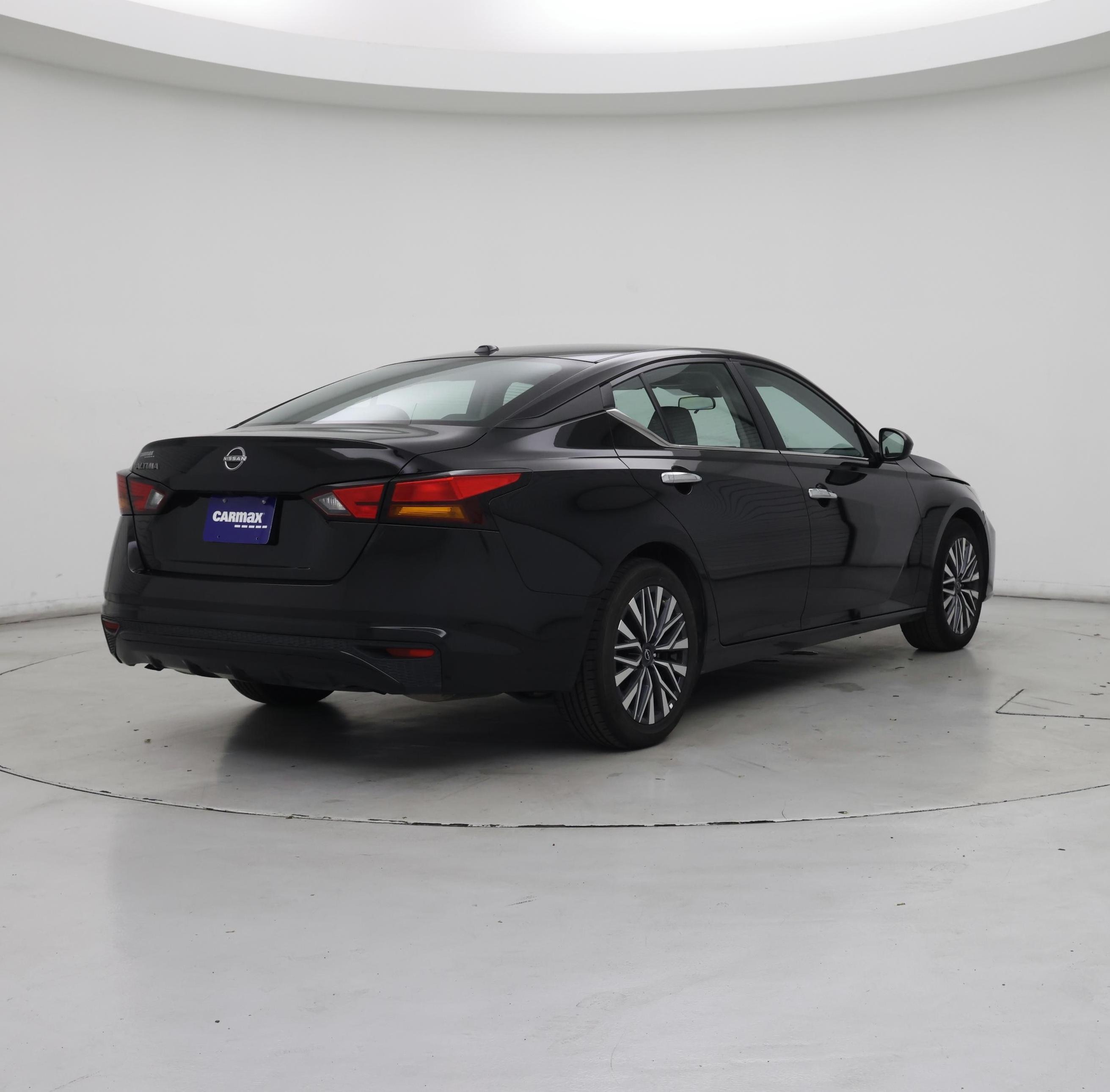 Thumbnail: 2025 Nissan Altima - 8
