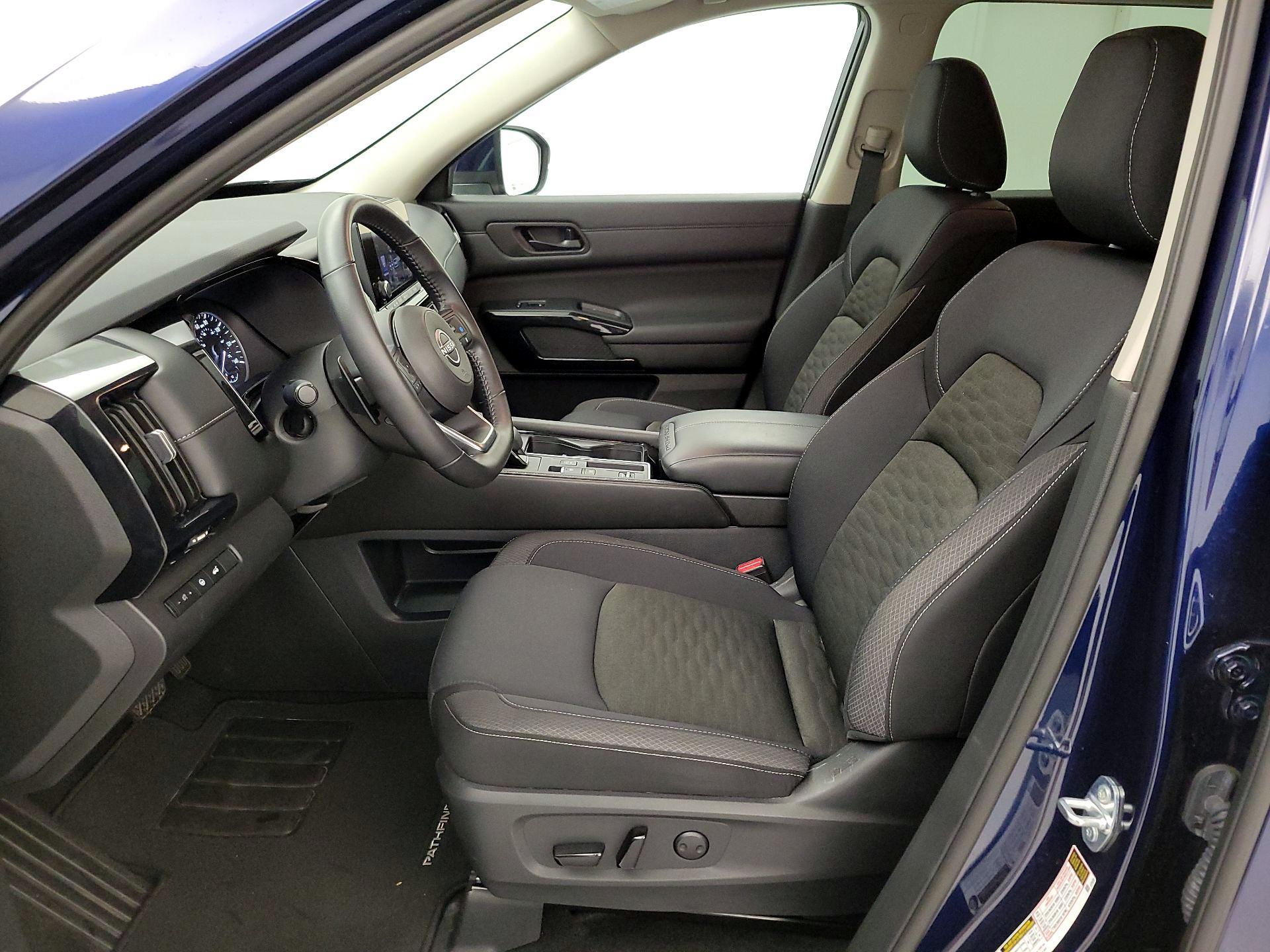 Thumbnail: 2025 Nissan Pathfinder - 11