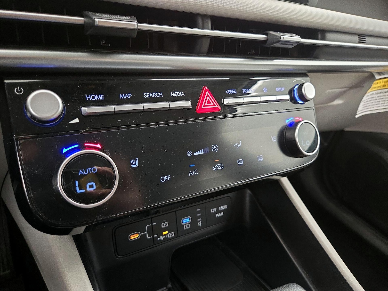 2025 Hyundai Tucson SEL - Photo 18