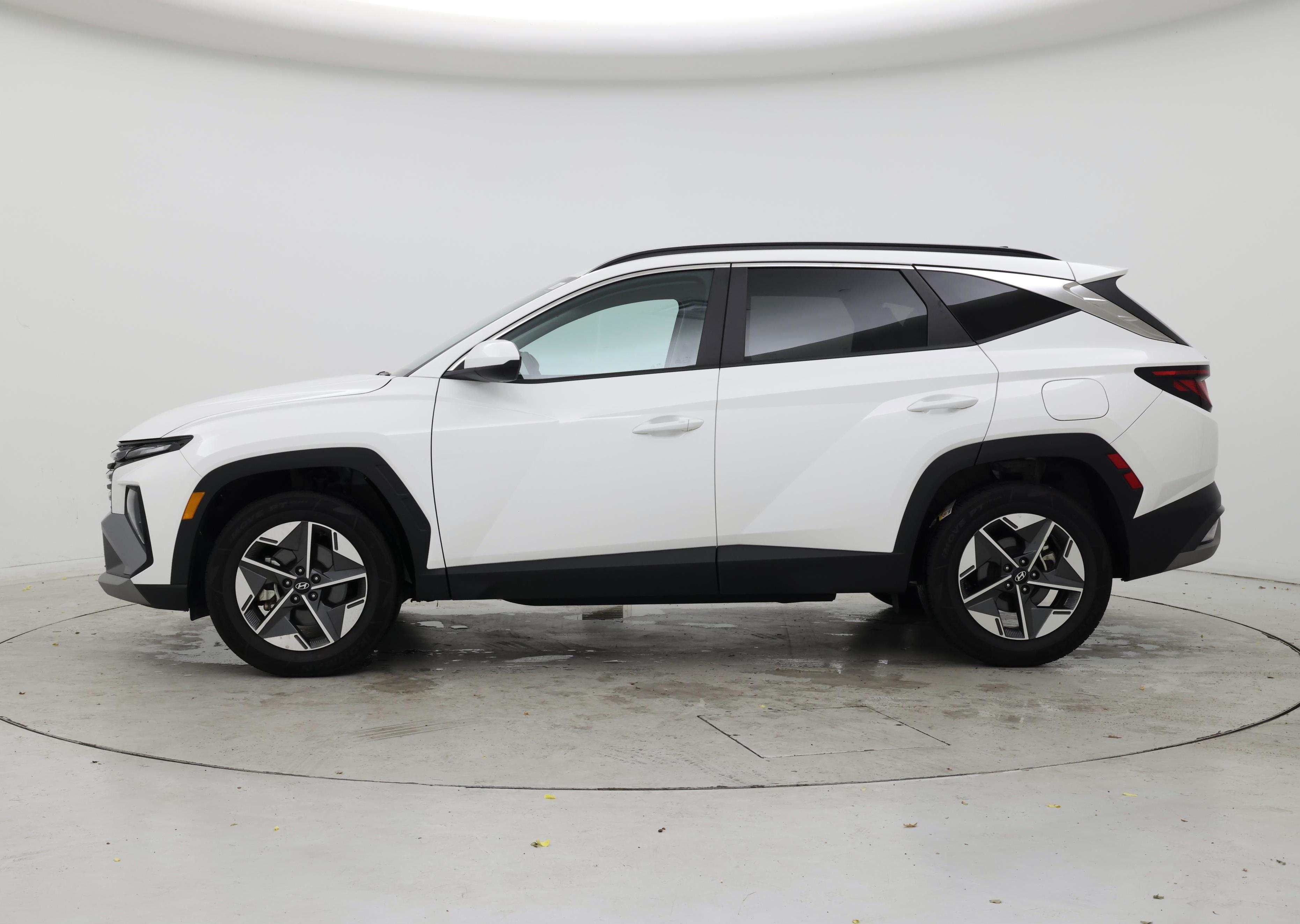Thumbnail: 2025 Hyundai Tucson - 3