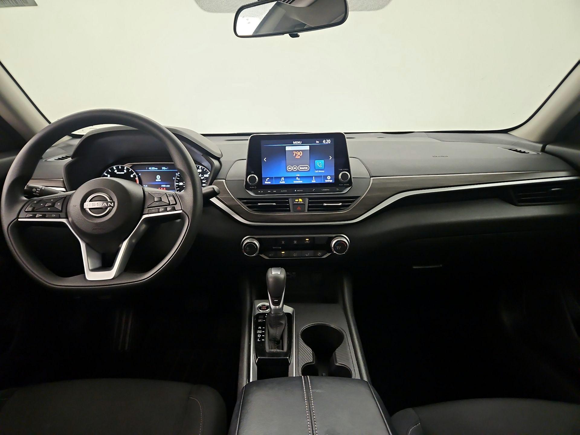 Thumbnail: 2025 Nissan Altima - 9