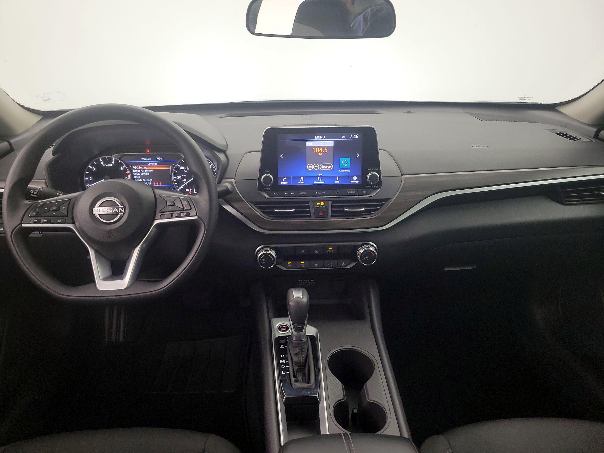 Thumbnail: 2025 Nissan Altima - 9