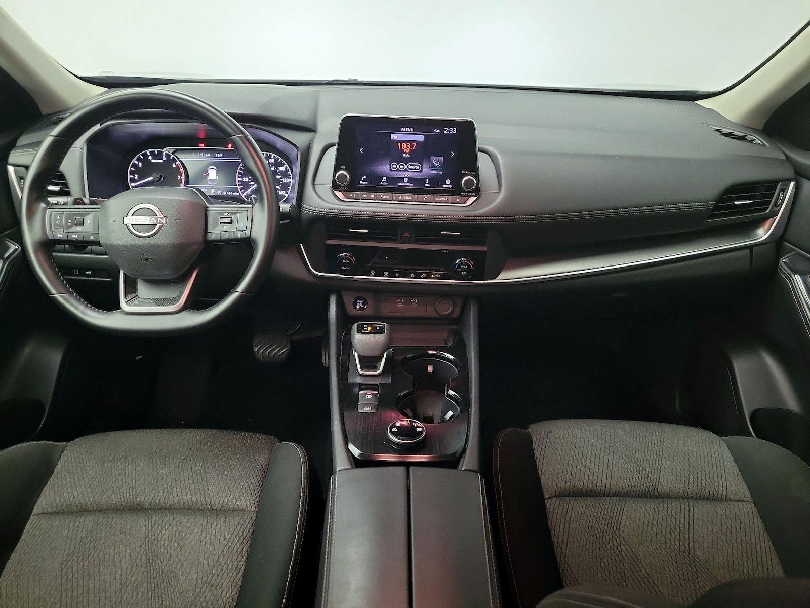 2025 Nissan Rogue SV - Photo 10