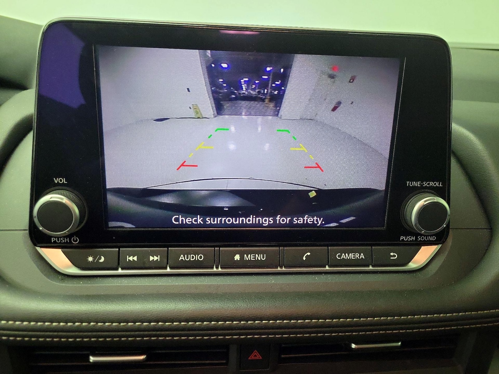 2025 Nissan Rogue SV - Photo 15