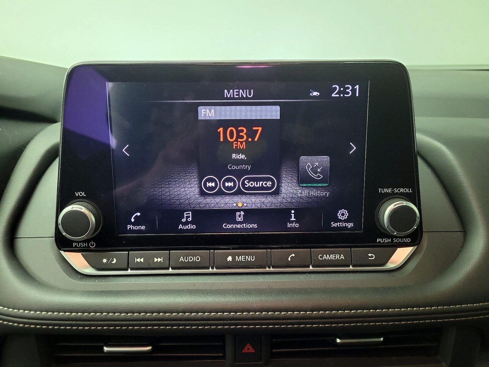 2025 Nissan Rogue SV - Photo 16