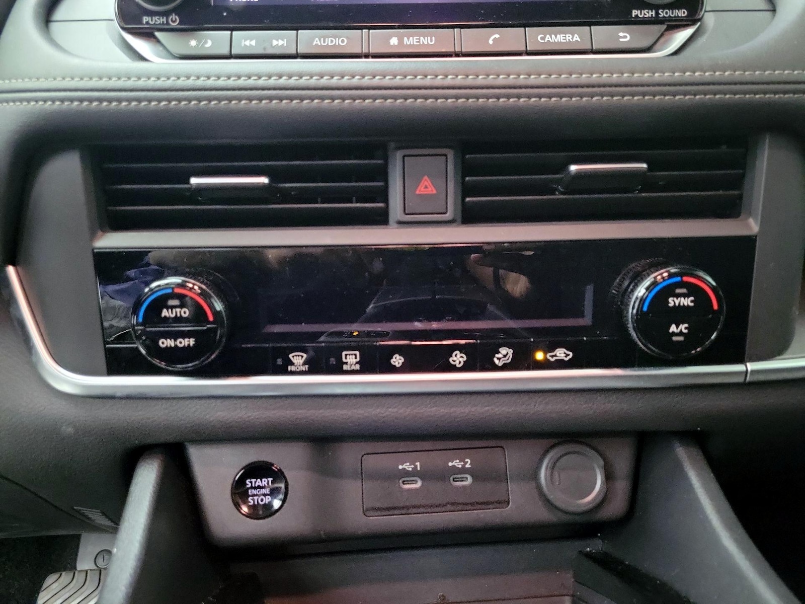 2025 Nissan Rogue SV - Photo 17