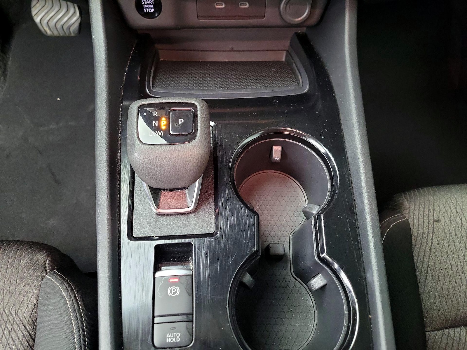 2025 Nissan Rogue SV - Photo 18