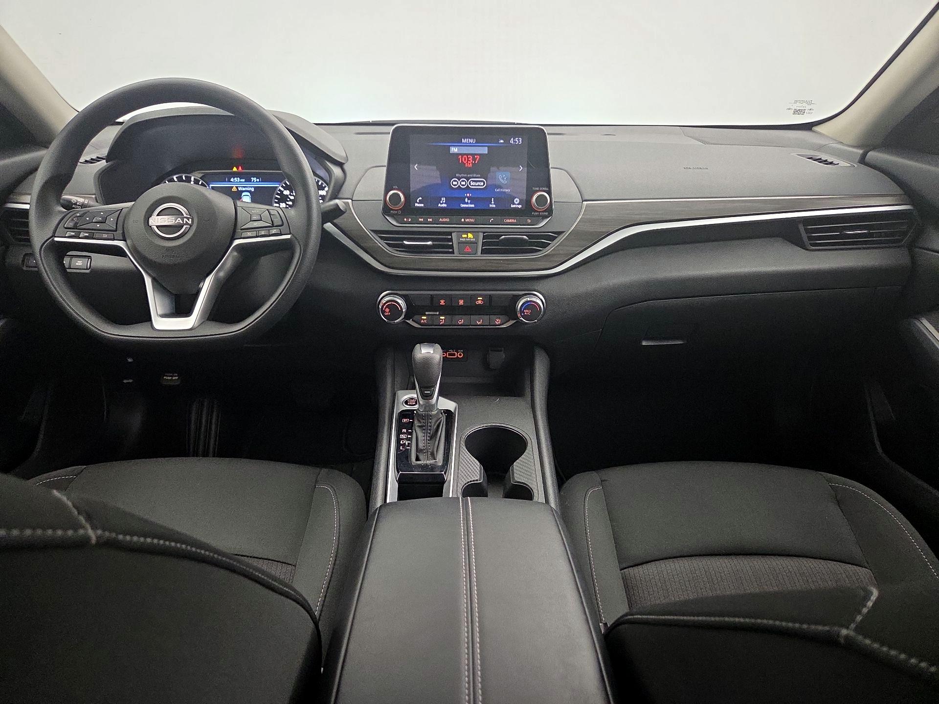 Thumbnail: 2025 Nissan Altima - 9