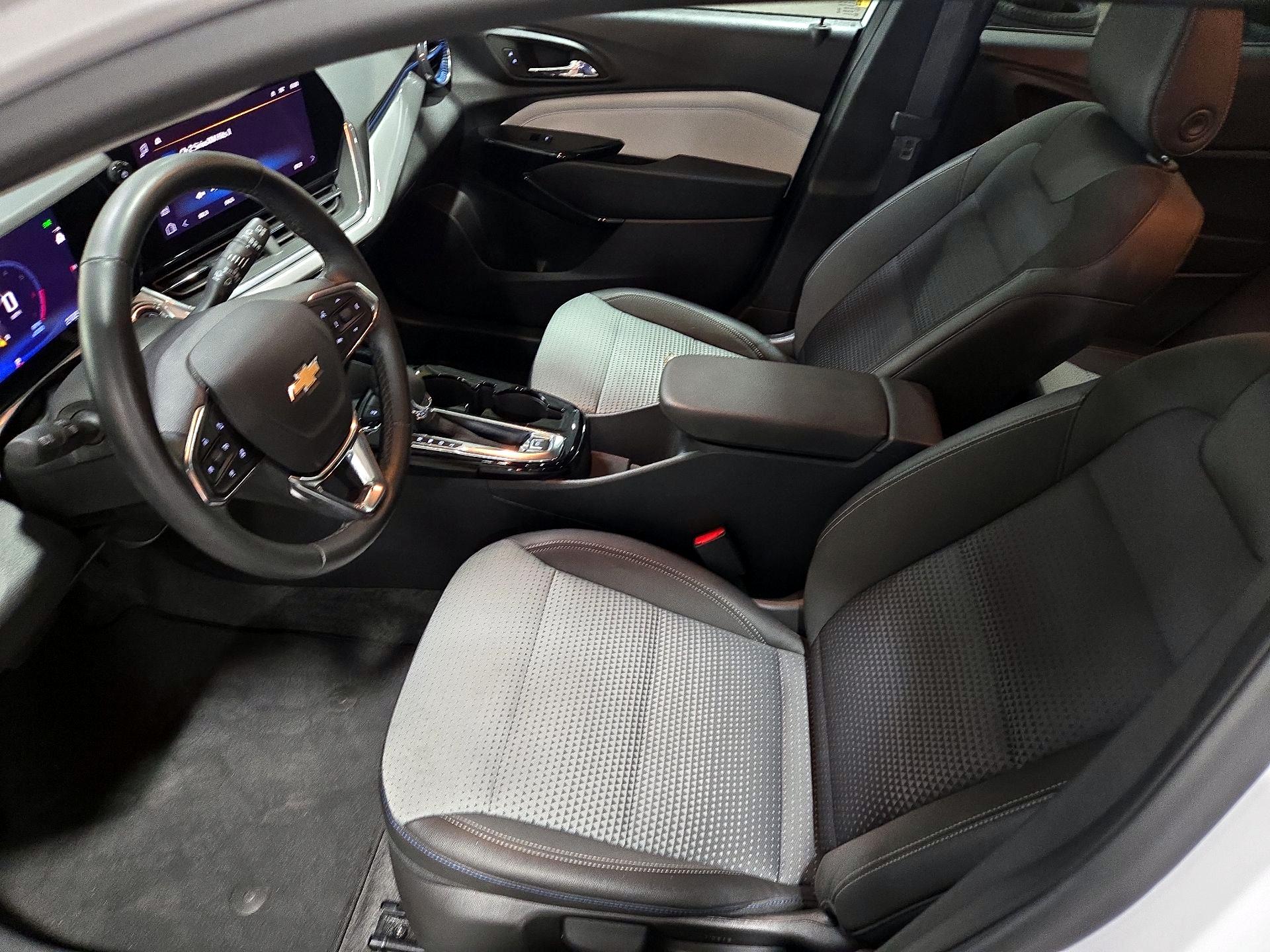 Thumbnail: 2025 Chevrolet Trax - 11