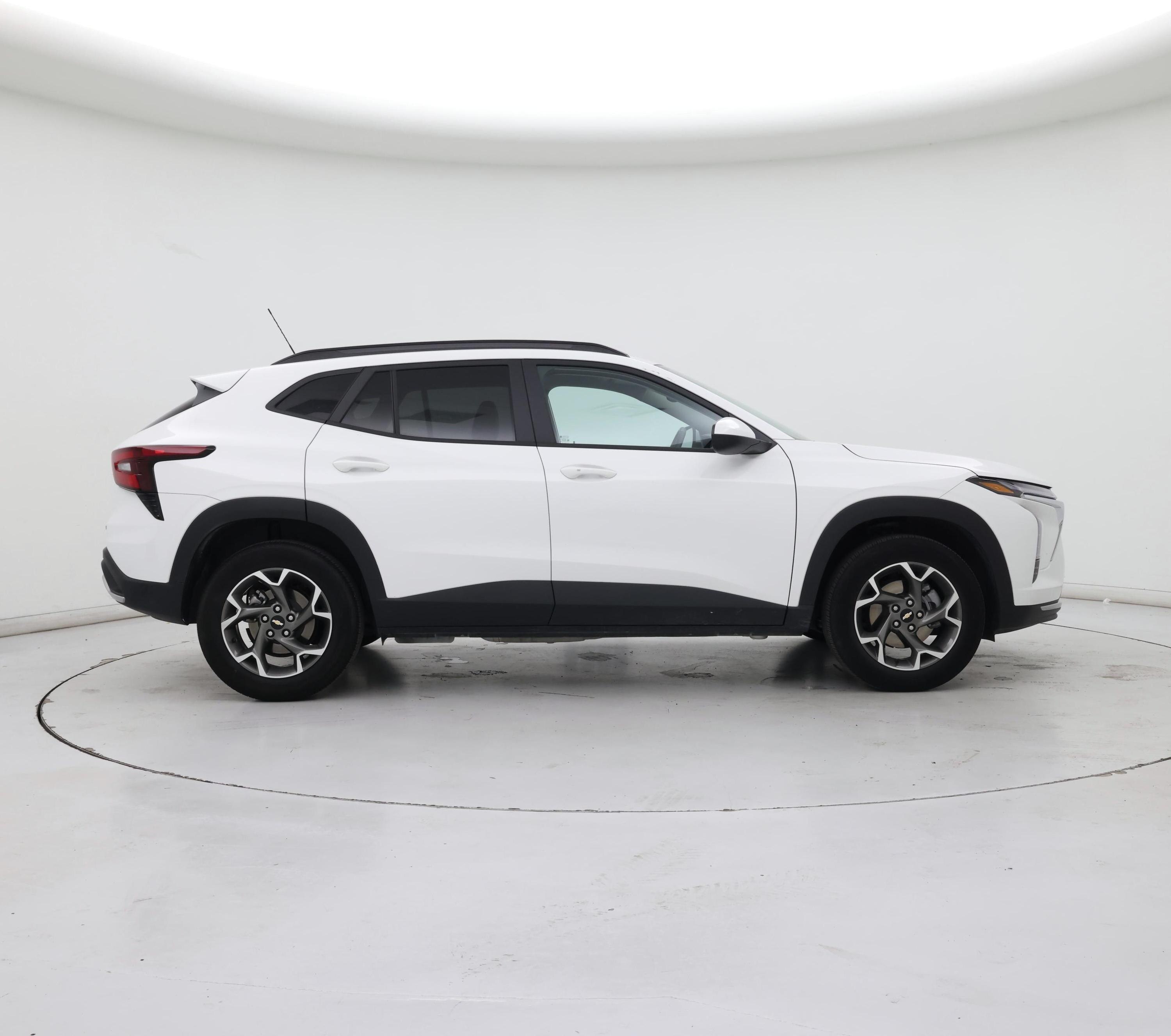 Thumbnail: 2025 Chevrolet Trax - 7