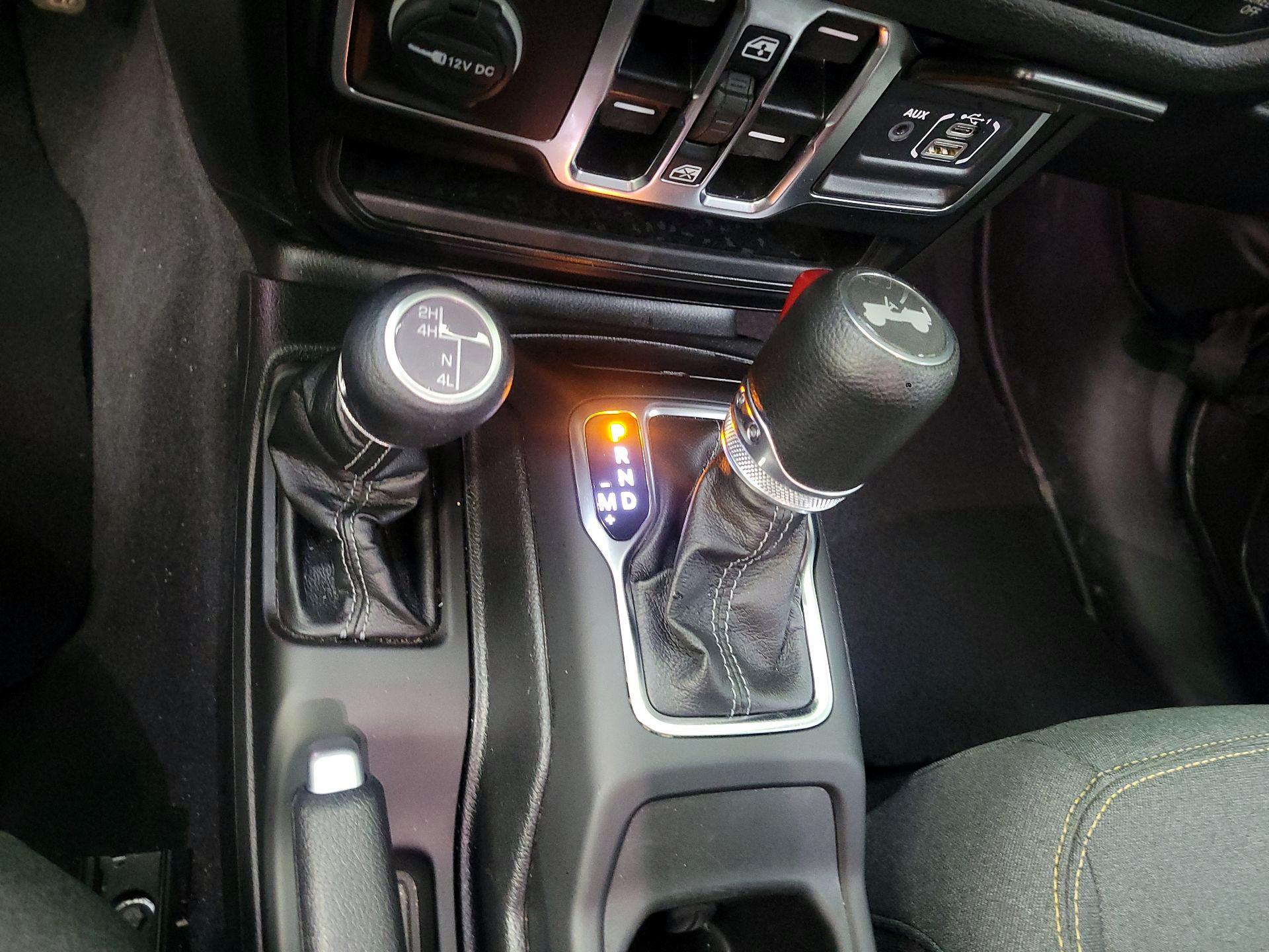 Thumbnail: 2025 Jeep Wrangler - 17