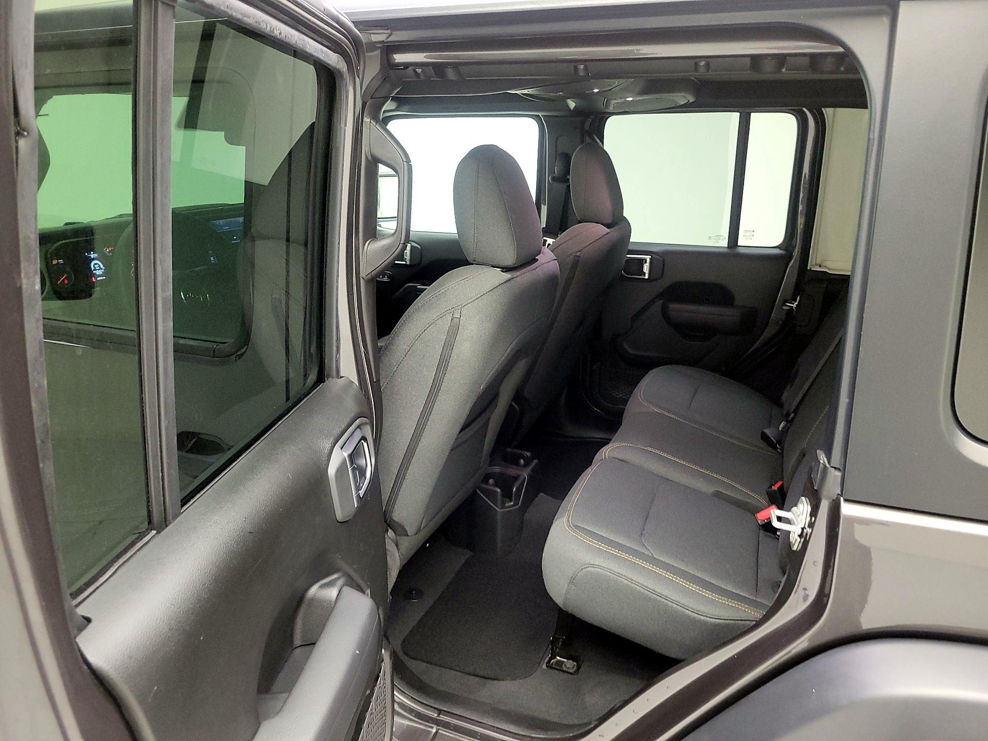 Thumbnail: 2025 Jeep Wrangler - 19