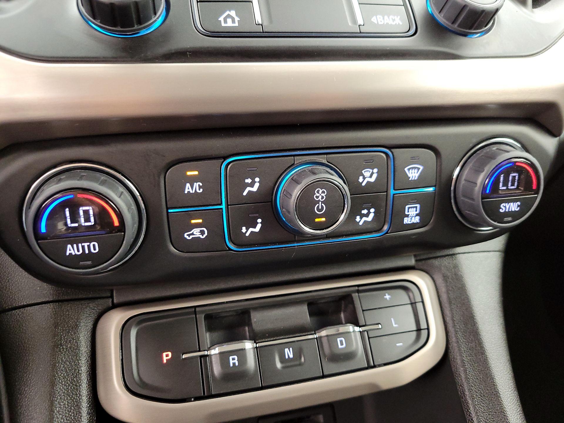Thumbnail: 2023 GMC Acadia - 16