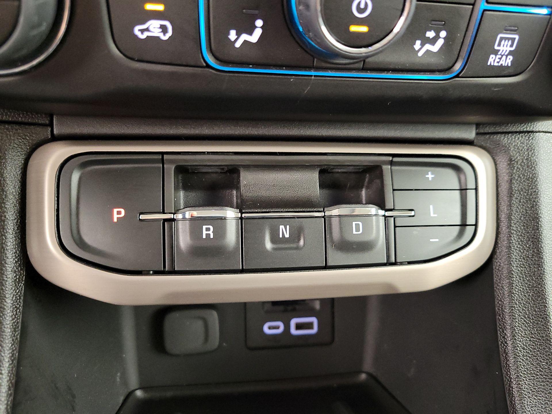 Thumbnail: 2023 GMC Acadia - 17