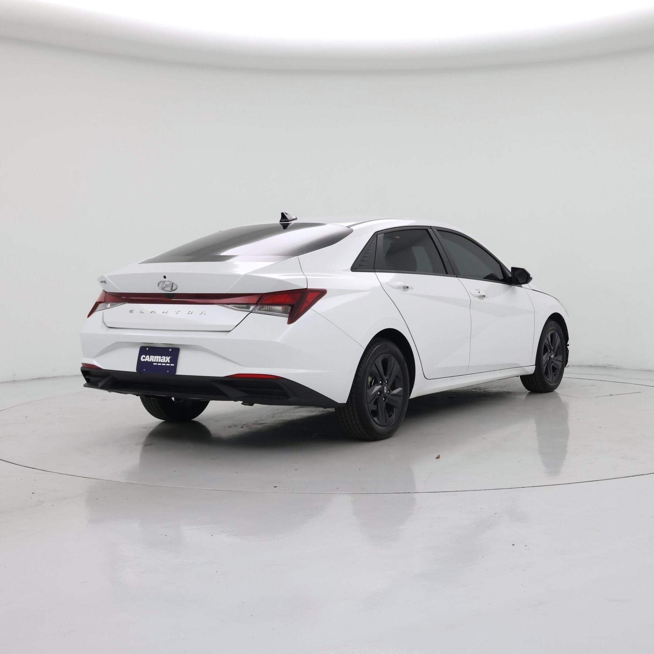 Thumbnail: 2023 Hyundai Elantra - 8